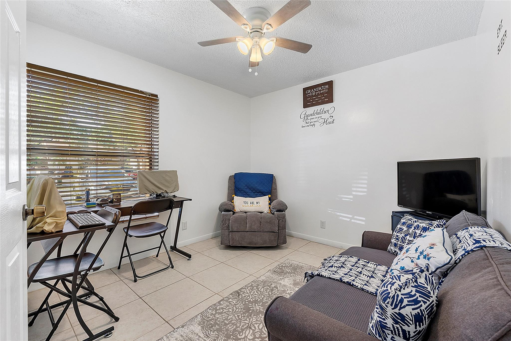 4622 NW 30th Street 4622