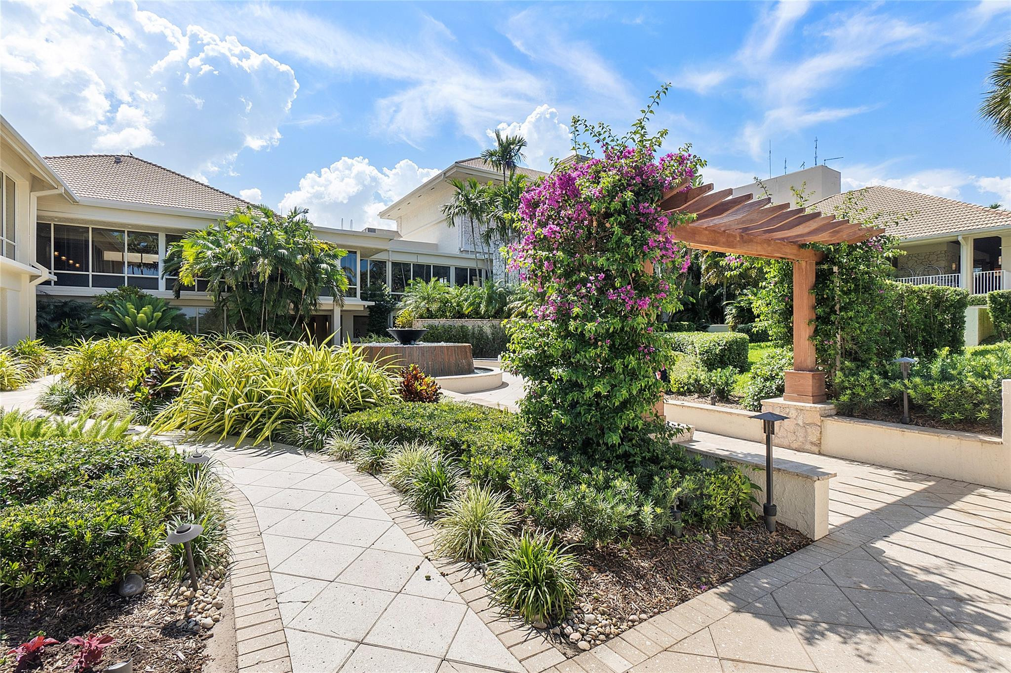 11 Stratford Drive H