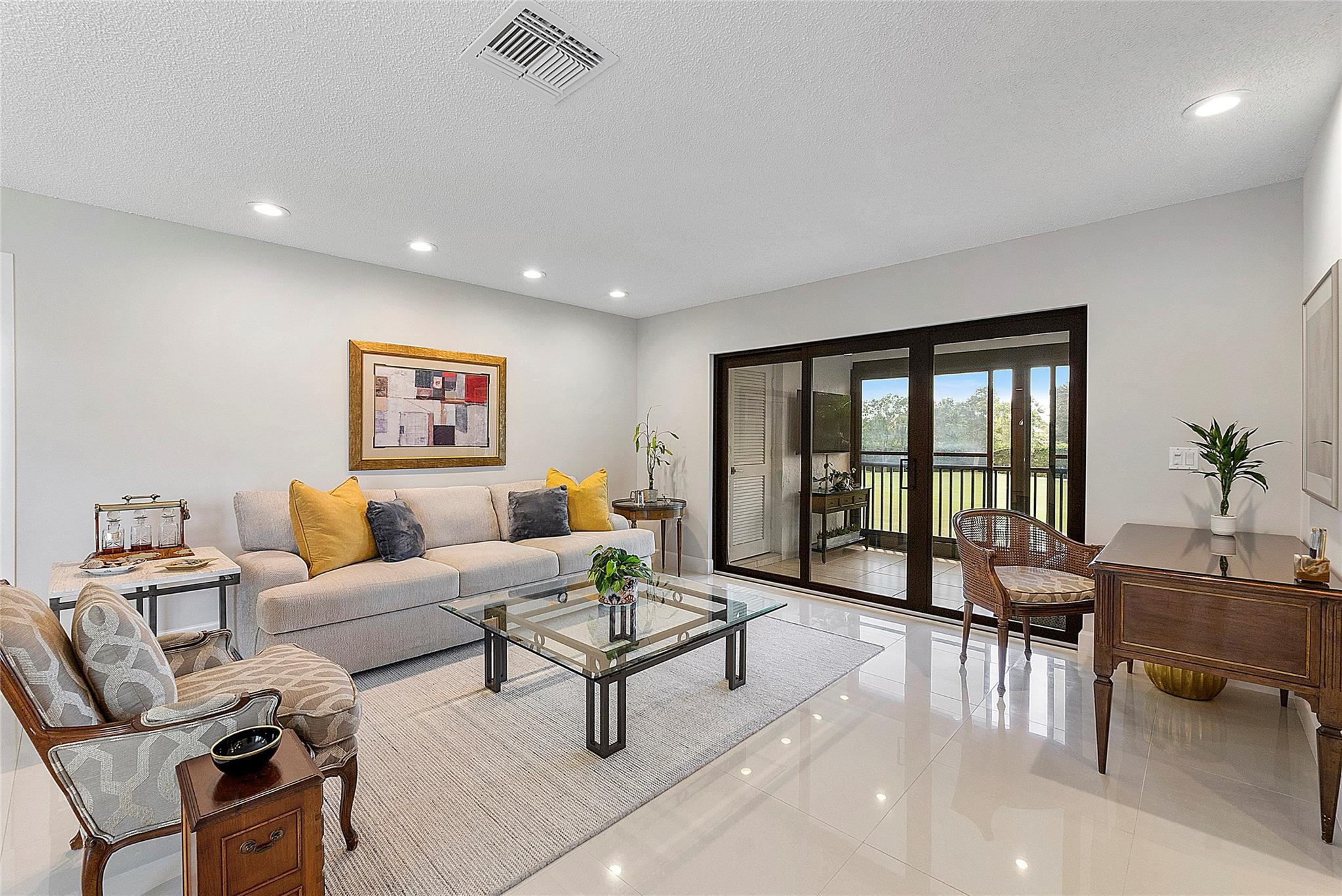 11 Stratford Drive H