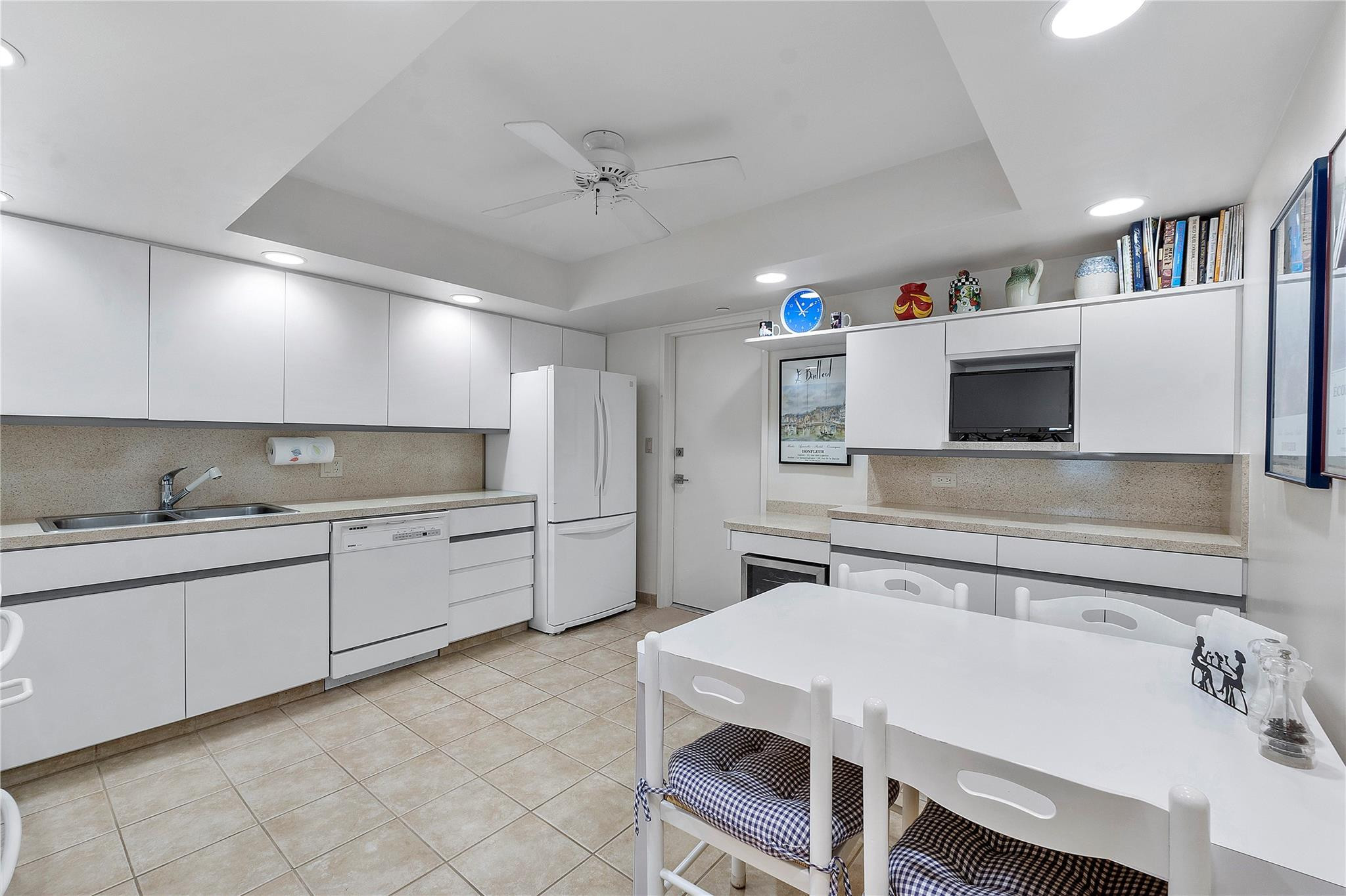 1370 S Ocean Boulevard 1006