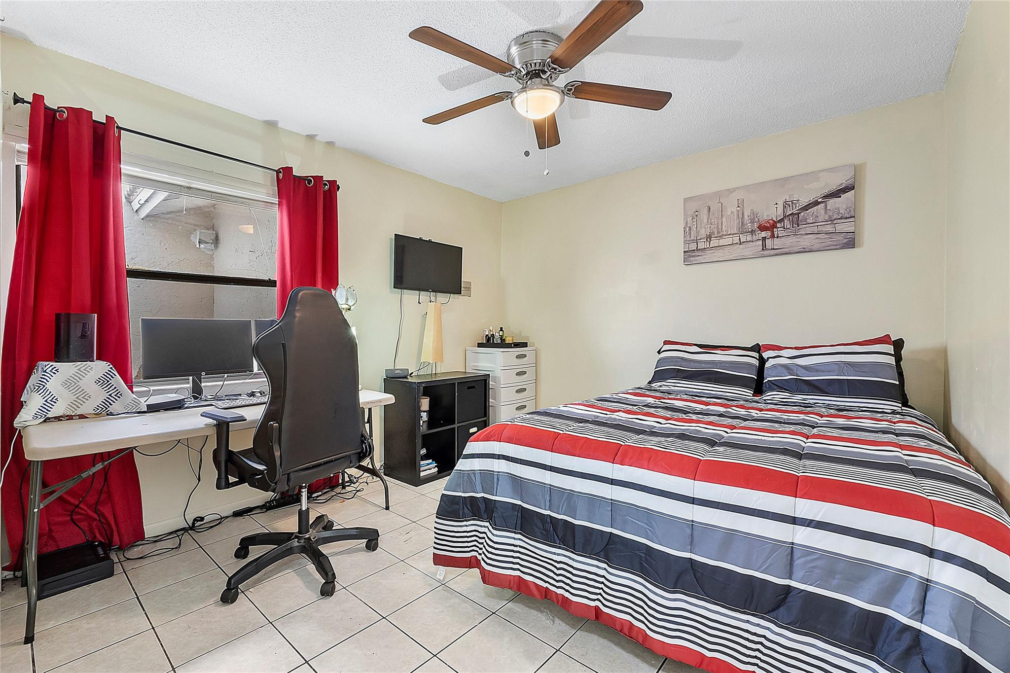 2475 NW 92nd Avenue