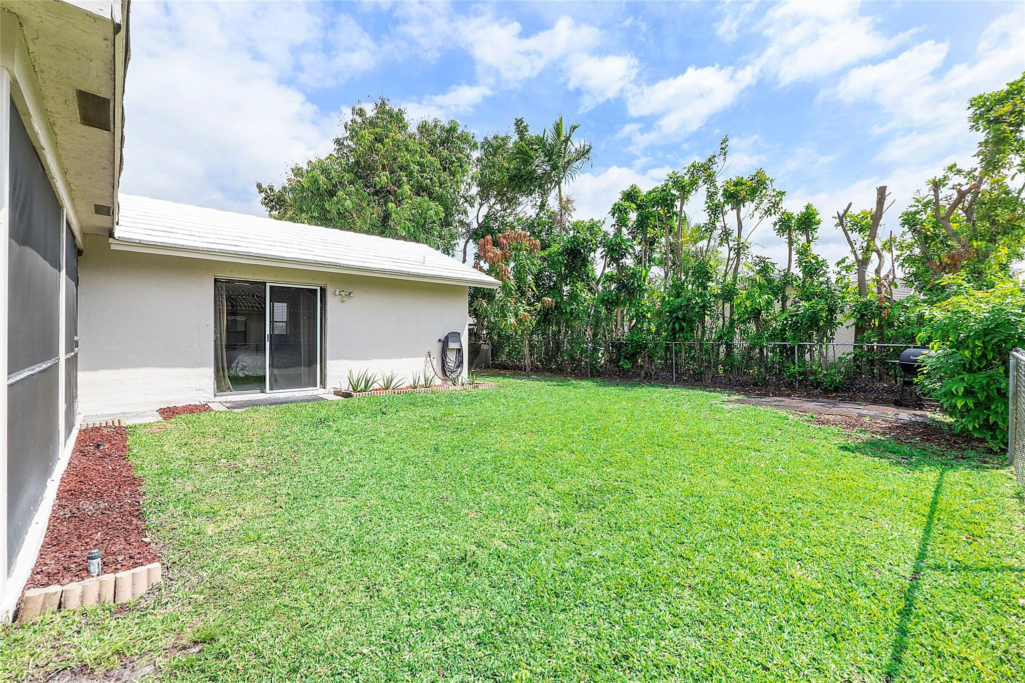 2475 NW 92nd Avenue