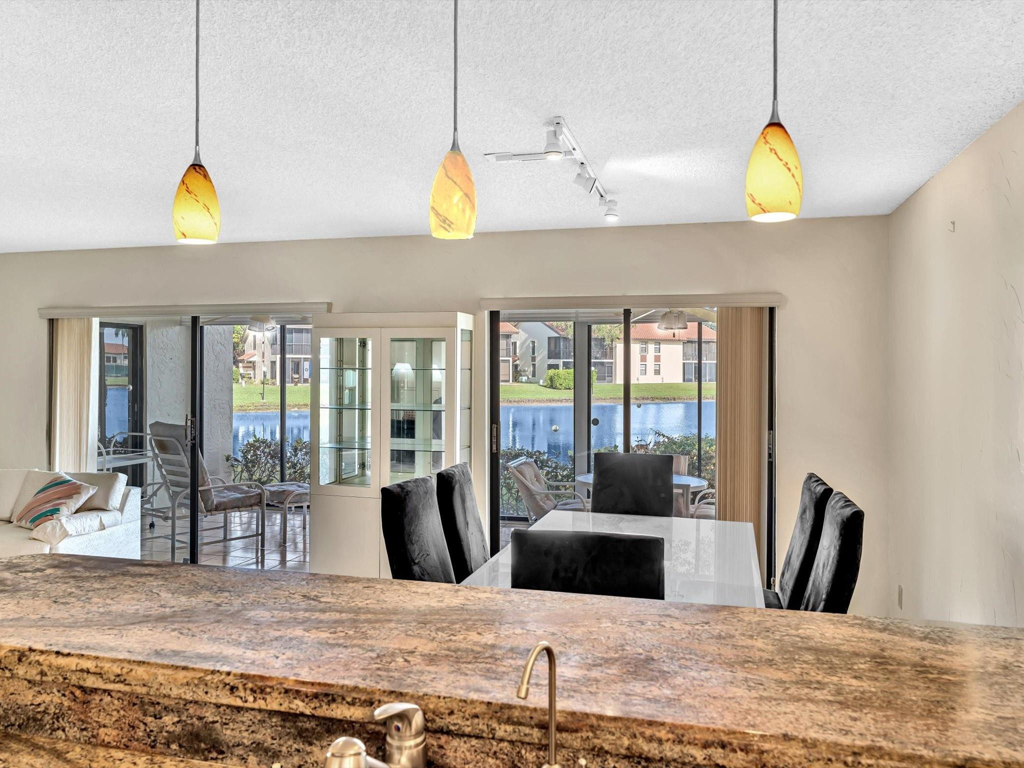 10407 S Circle Lake Drive 102