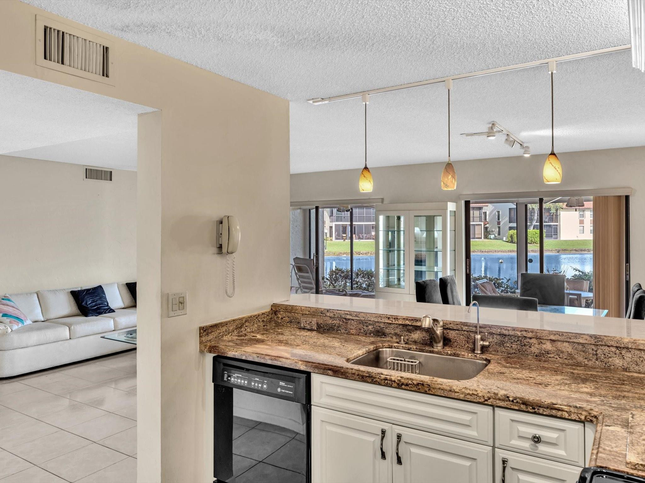 10407 S Circle Lake Drive 102