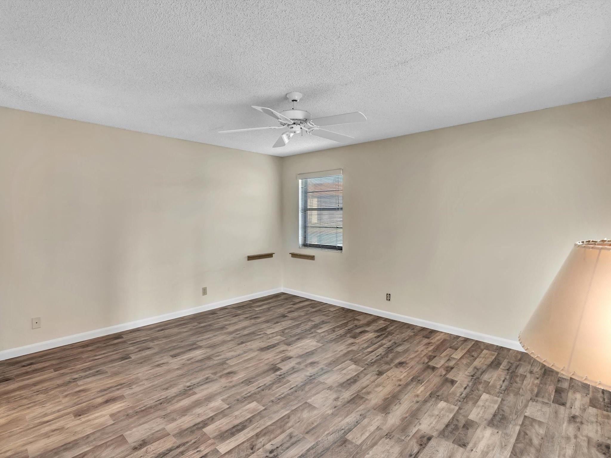 10407 S Circle Lake Drive 102