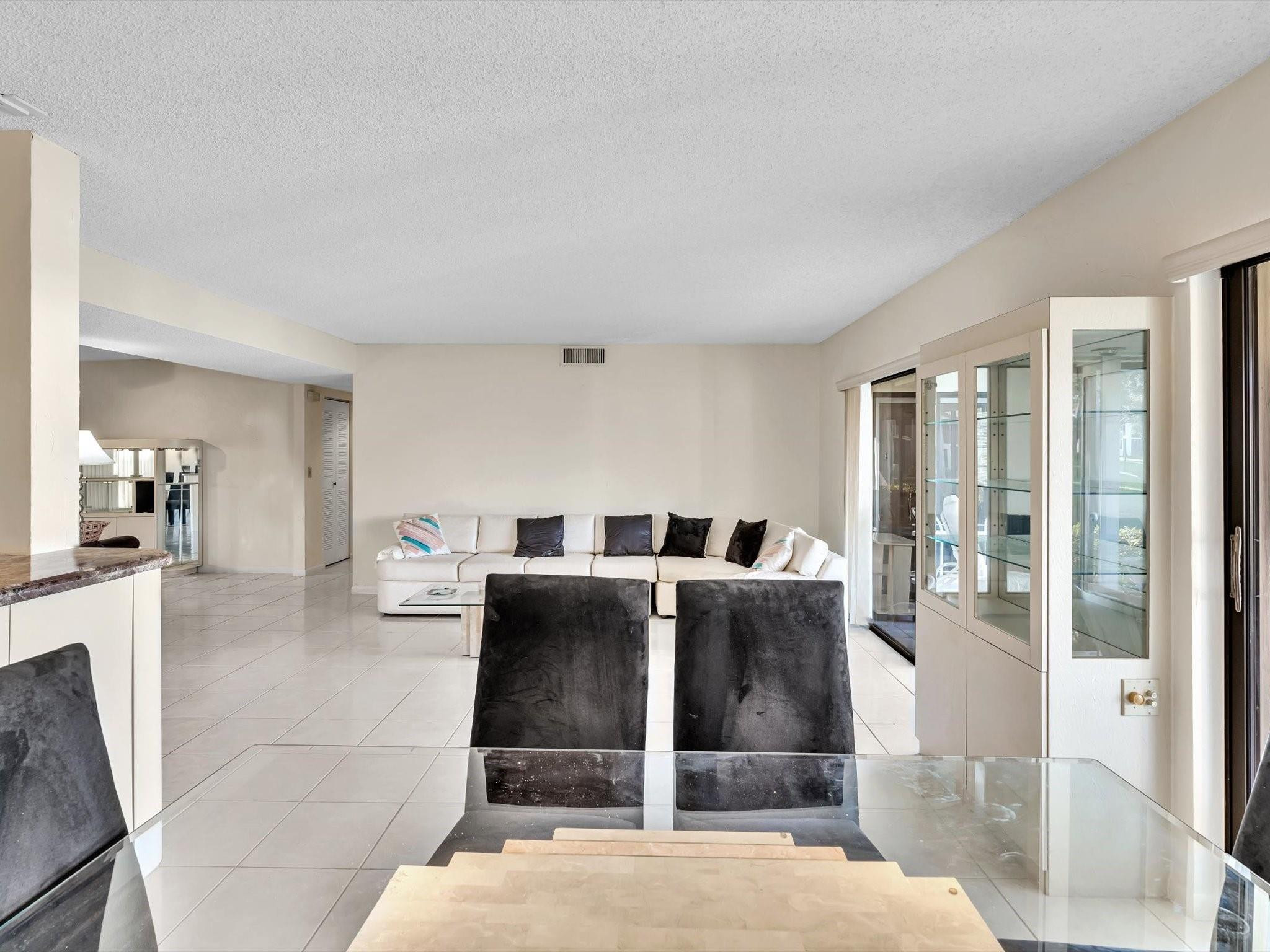 10407 S Circle Lake Drive 102