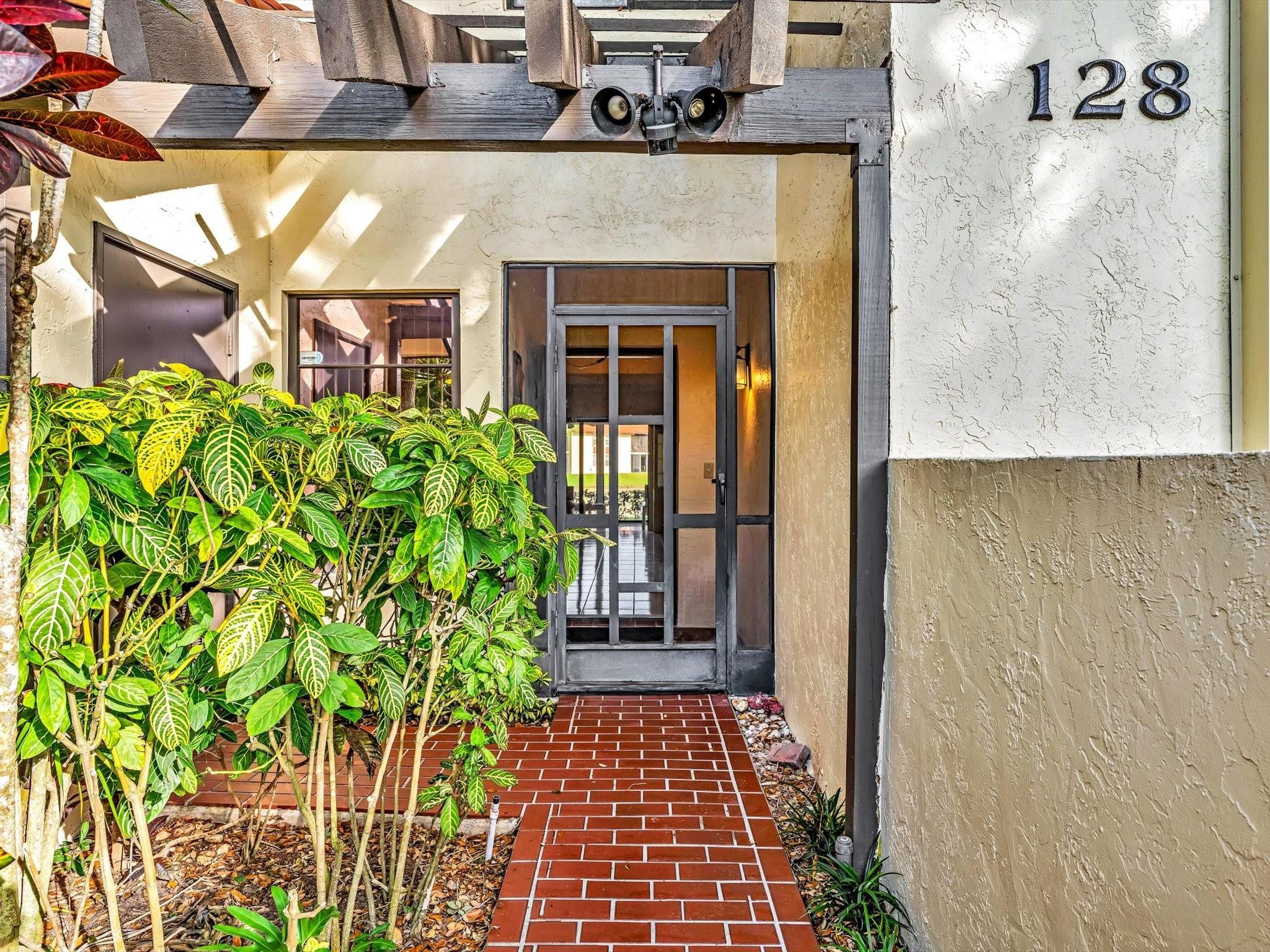 10407 S Circle Lake Drive 102