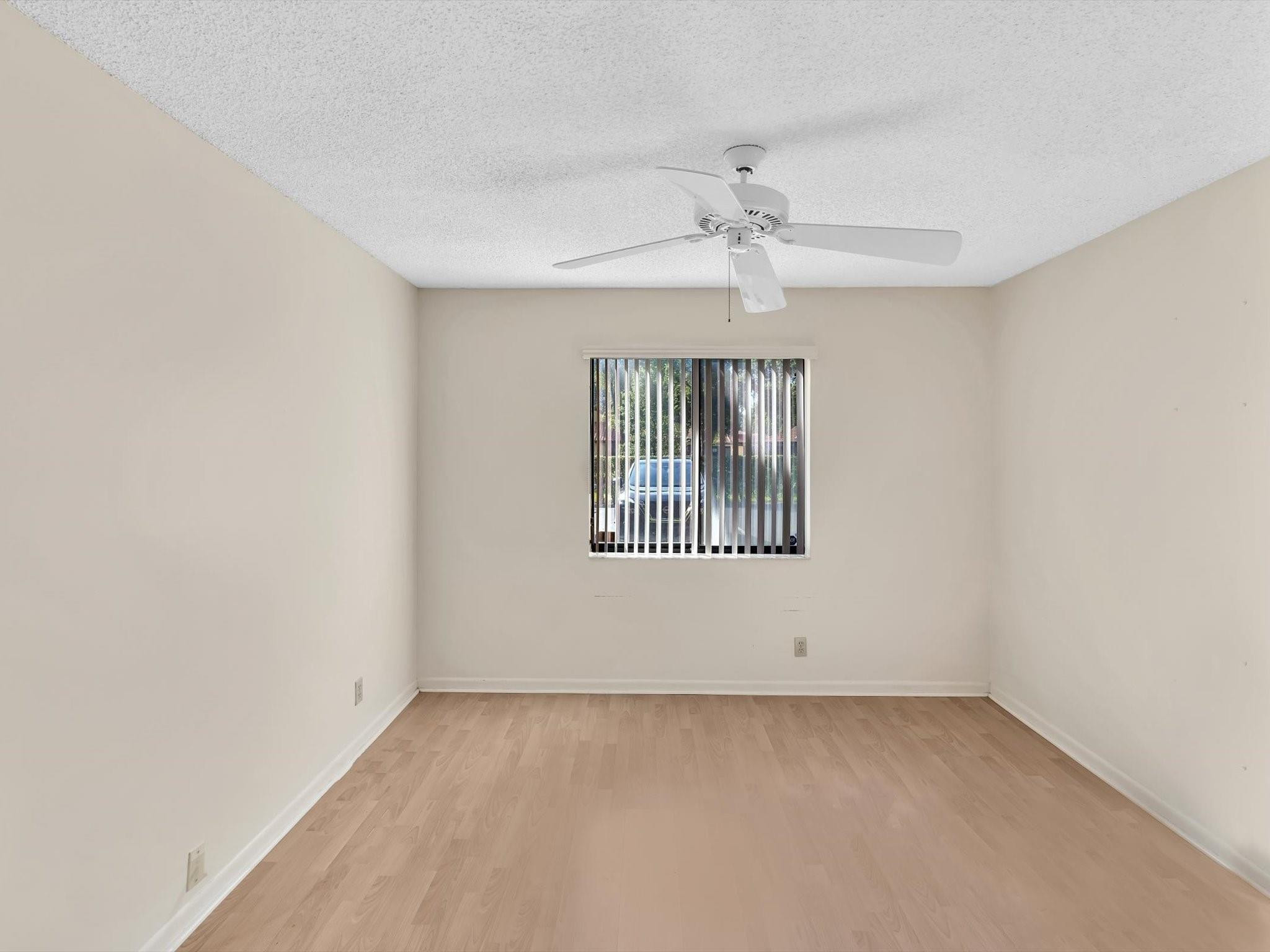 10407 S Circle Lake Drive 102
