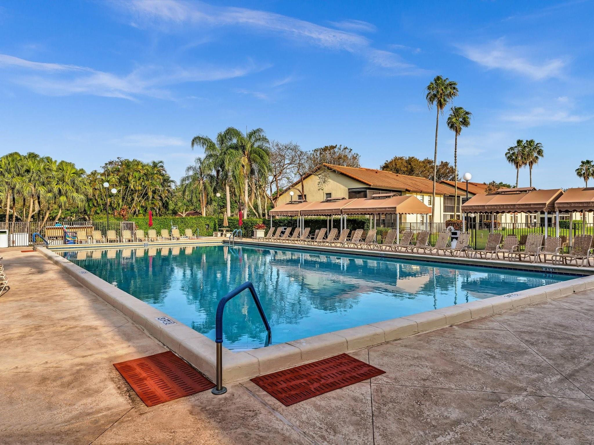 10407 S Circle Lake Drive 102