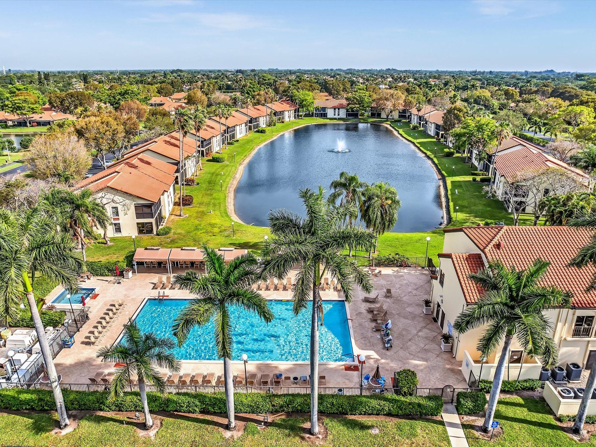 10407 S Circle Lake Drive 102