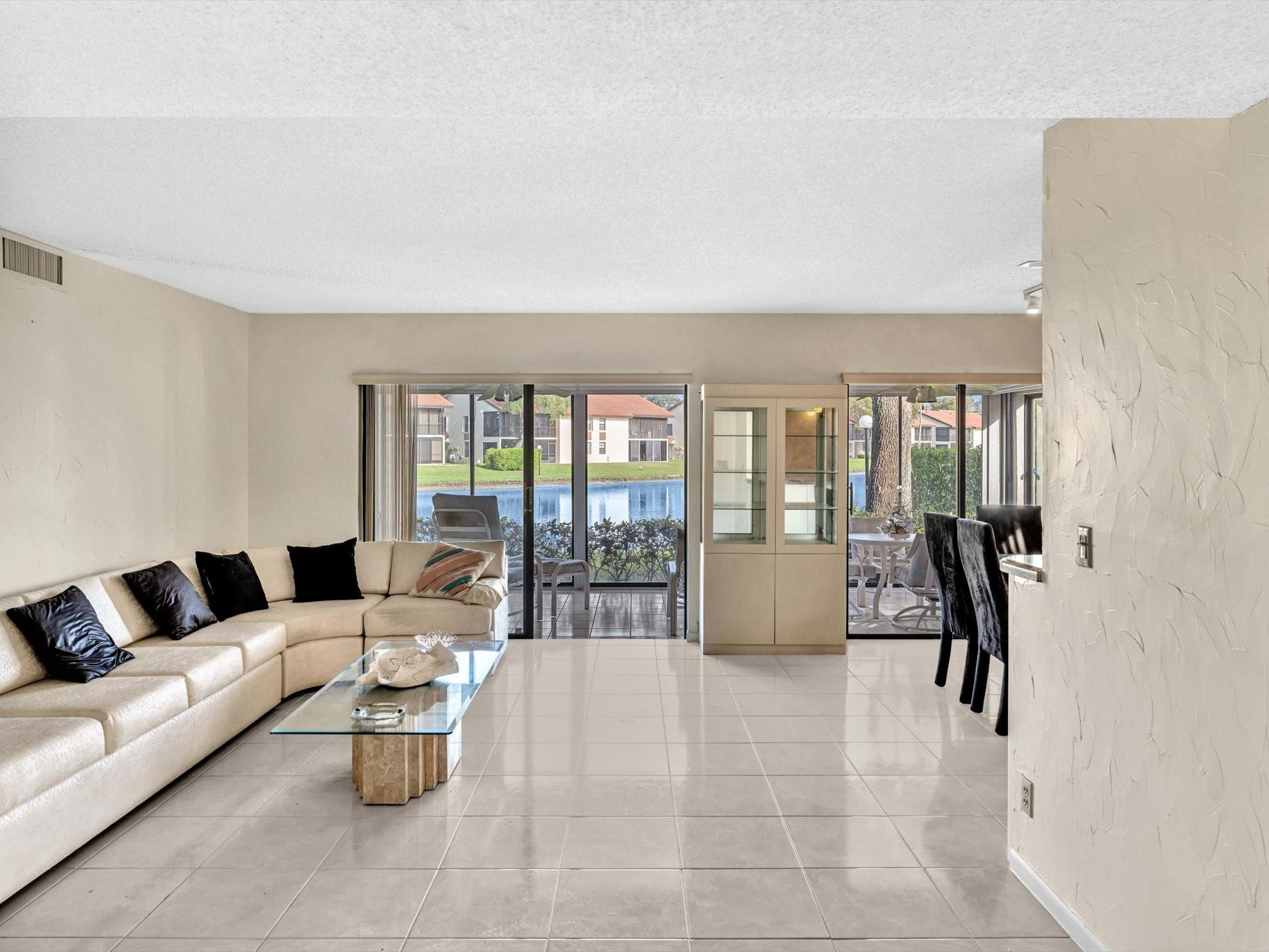 10407 S Circle Lake Drive 102