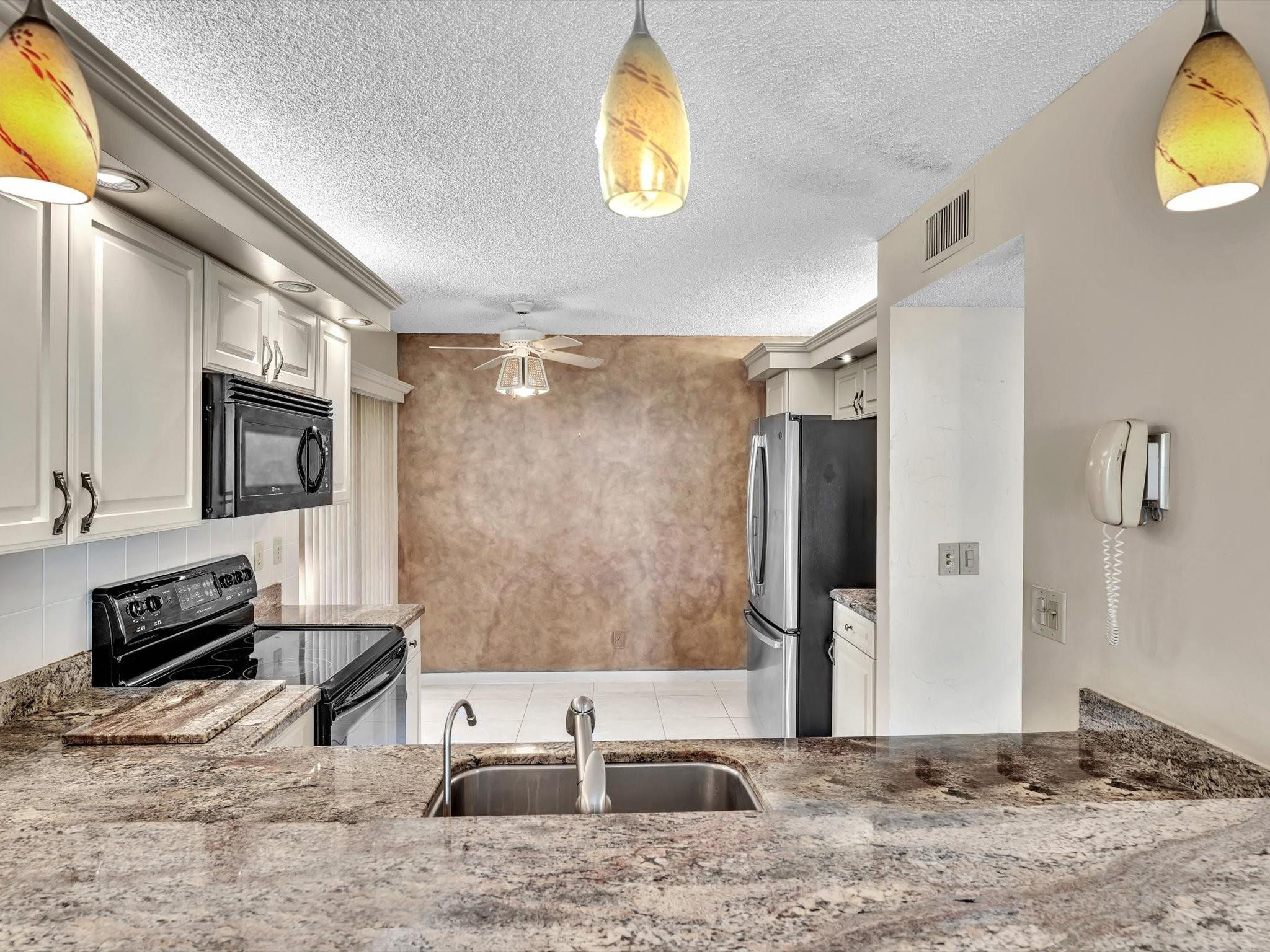 10407 S Circle Lake Drive 102