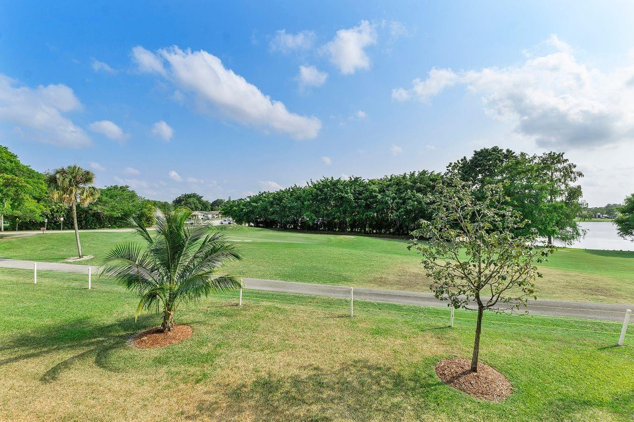 8822 W Mcnab Road 201