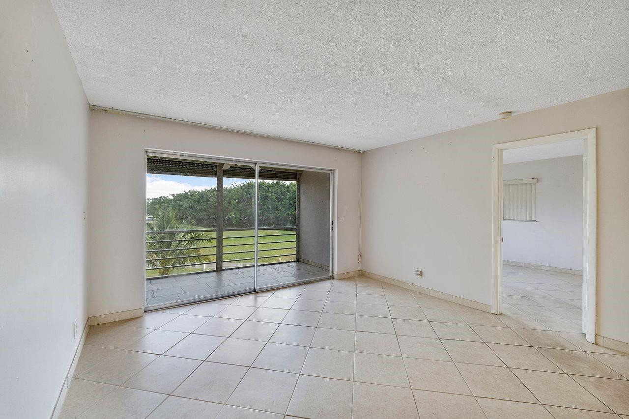 8822 W Mcnab Road 201