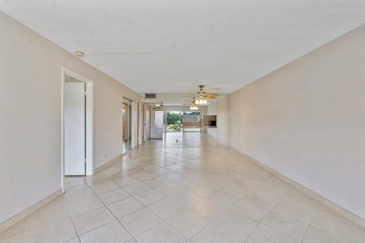 8822 W Mcnab Road 201