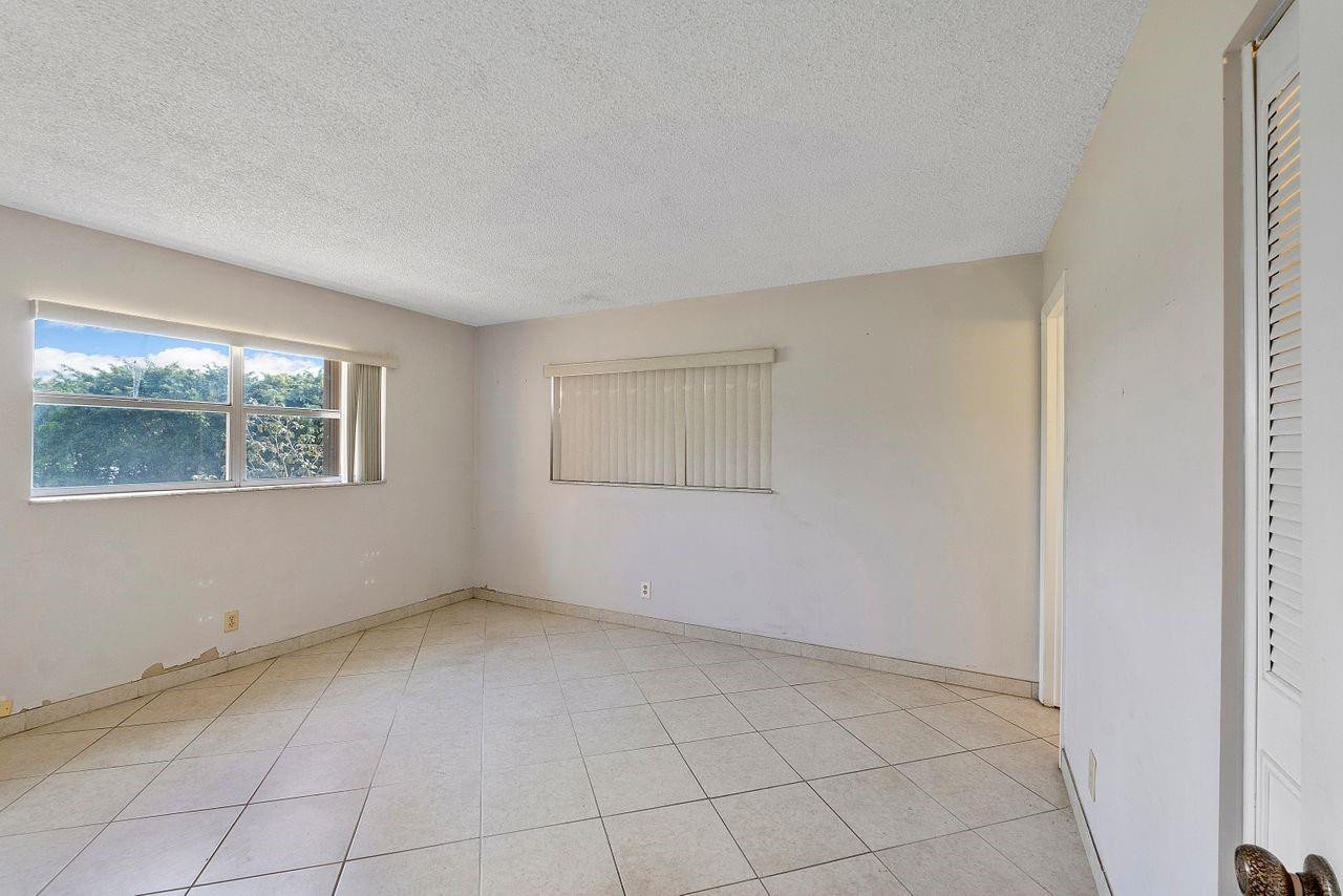 8822 W Mcnab Road 201