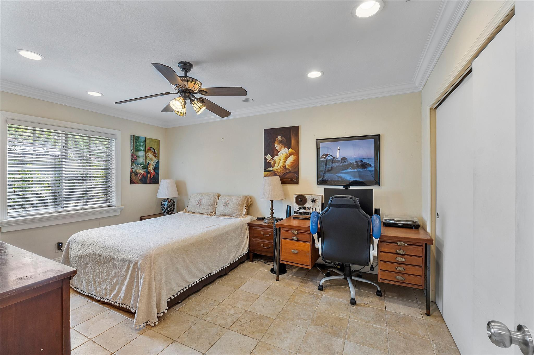 10977 NW 41st Drive