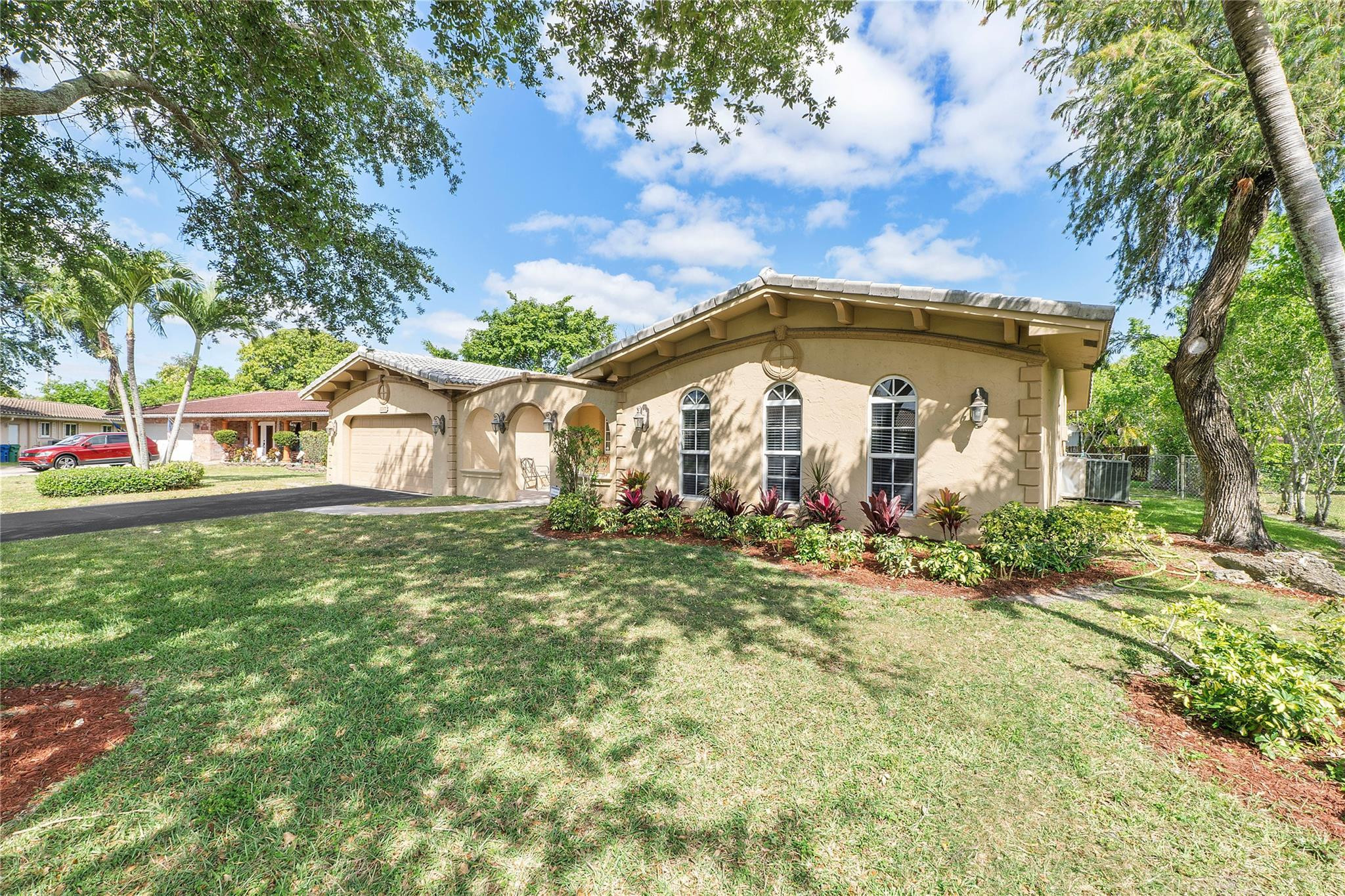 10977 NW 41st Drive