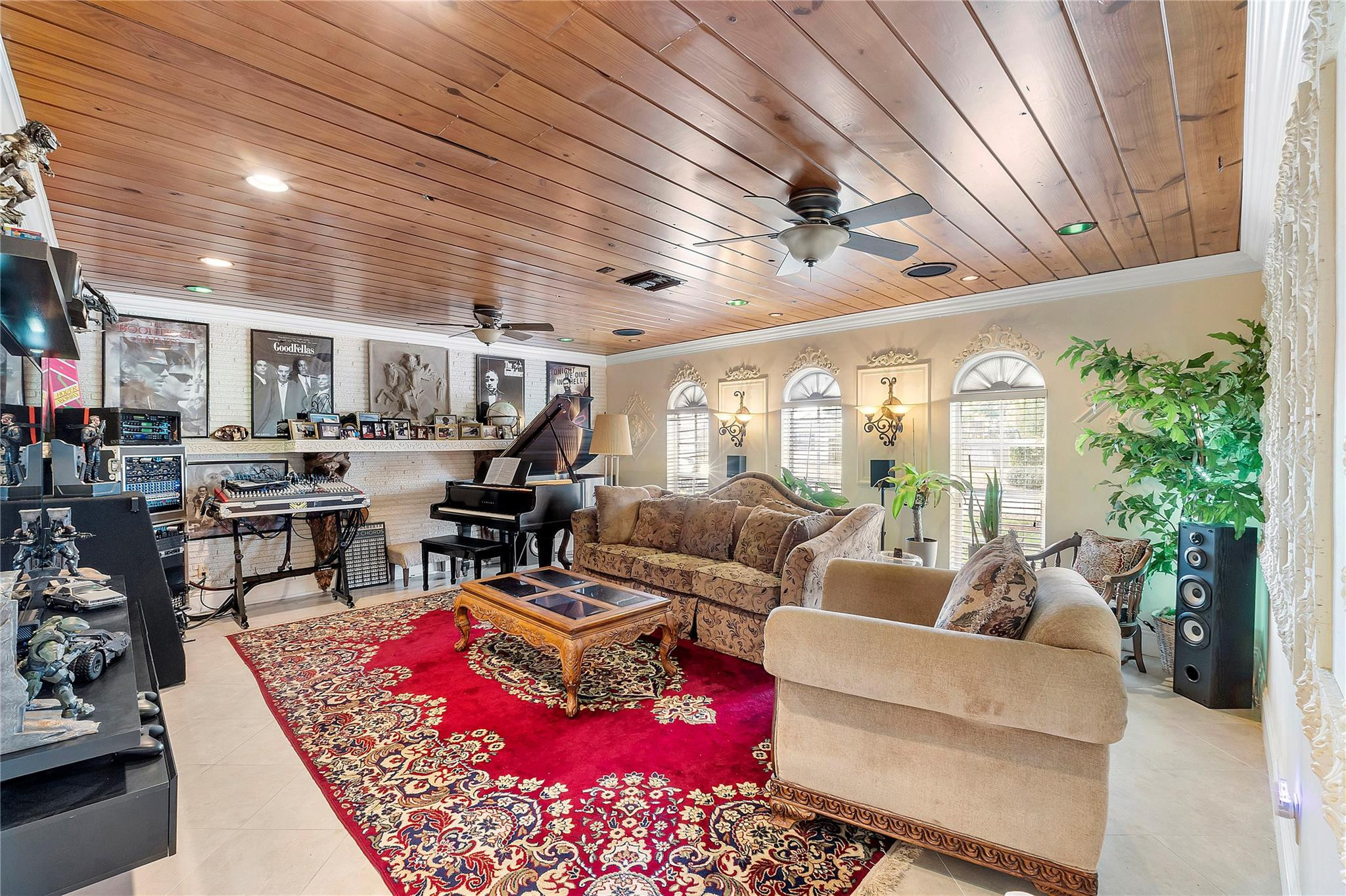 10977 NW 41st Drive