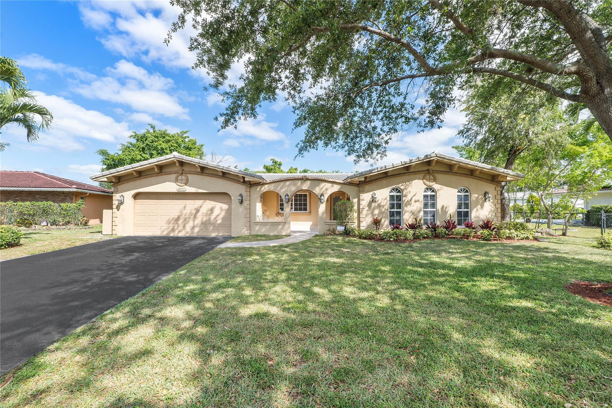 10977 NW 41st Drive