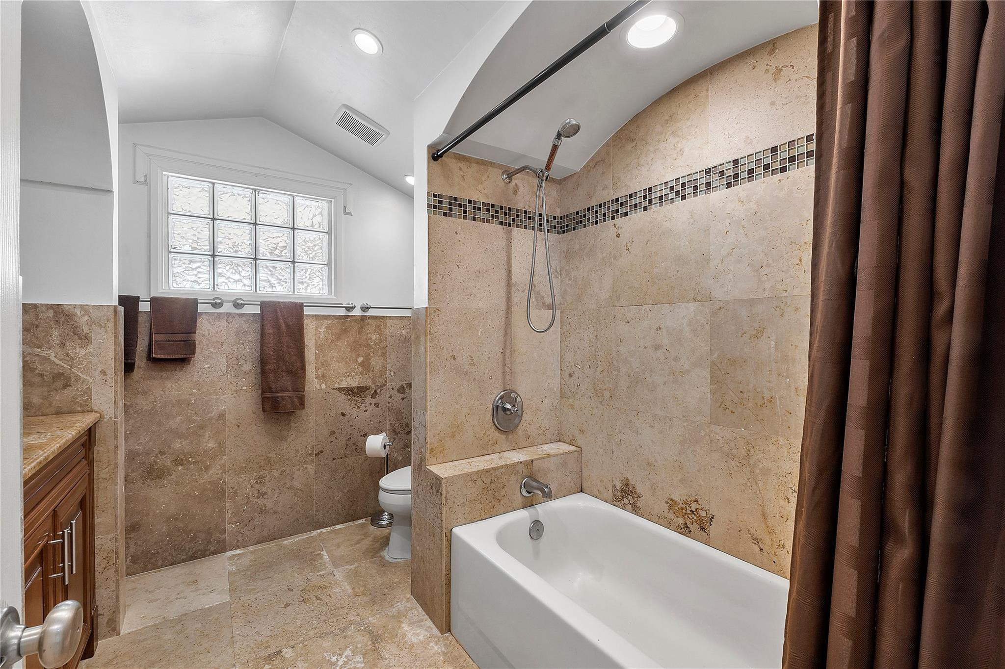 10977 NW 41st Drive