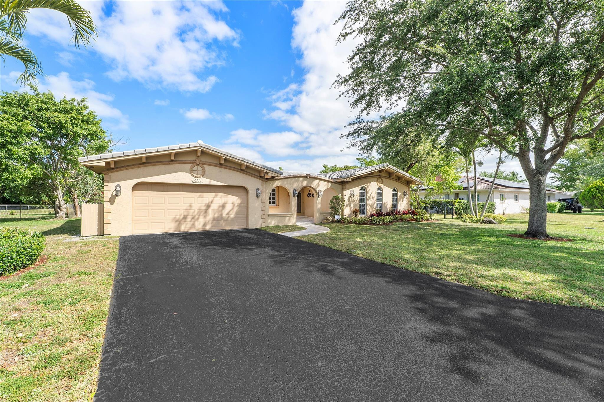 10977 NW 41st Drive