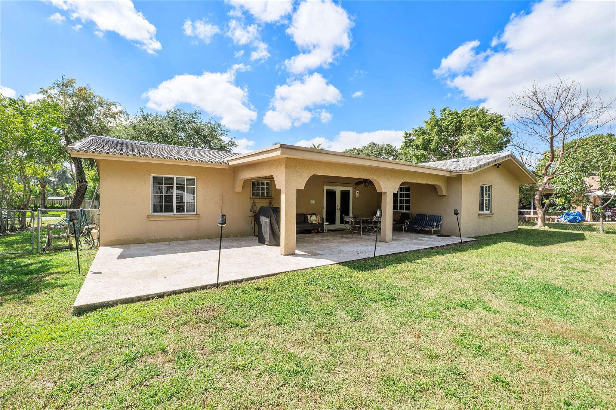 10977 NW 41st Drive
