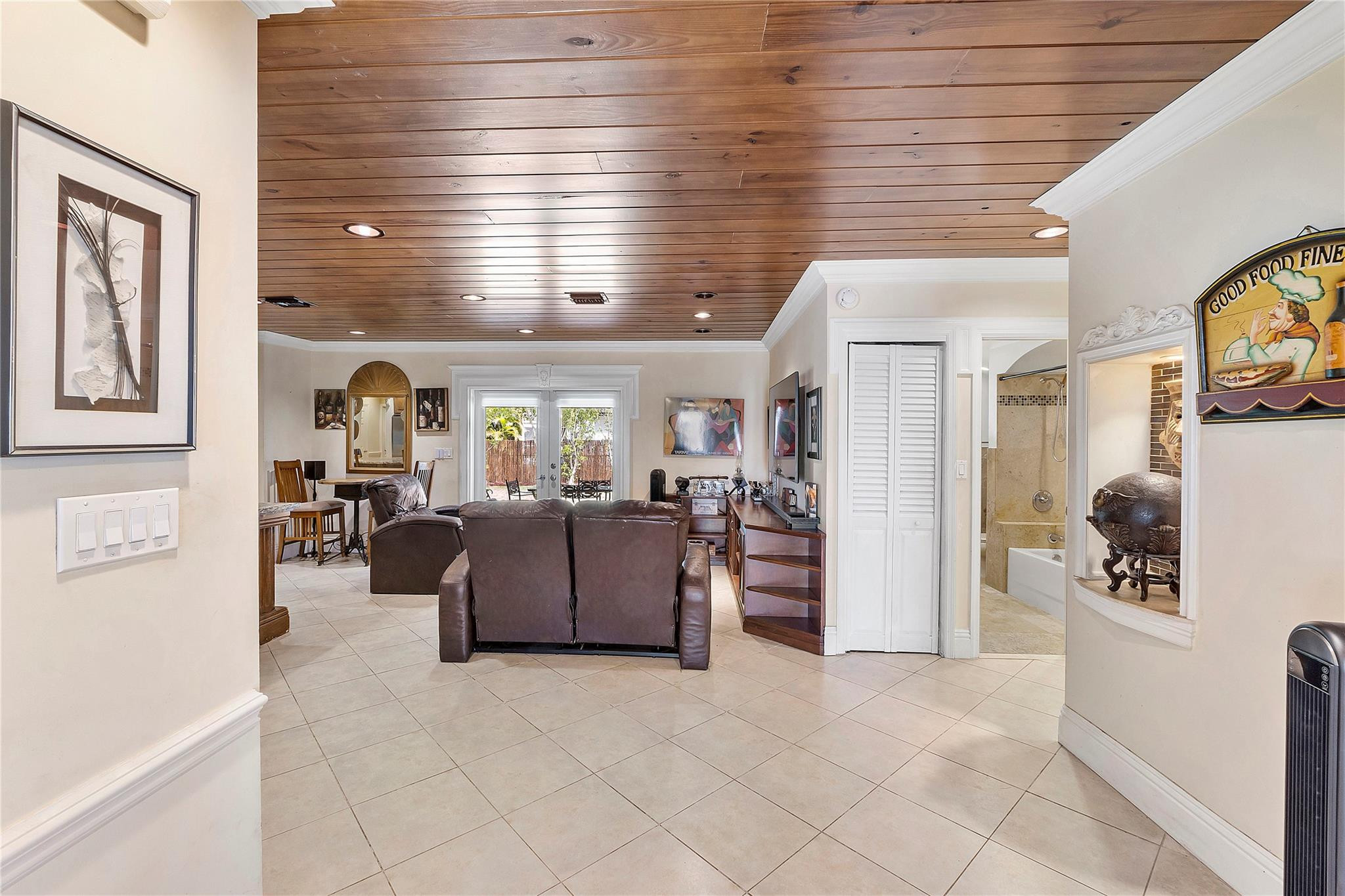 10977 NW 41st Drive