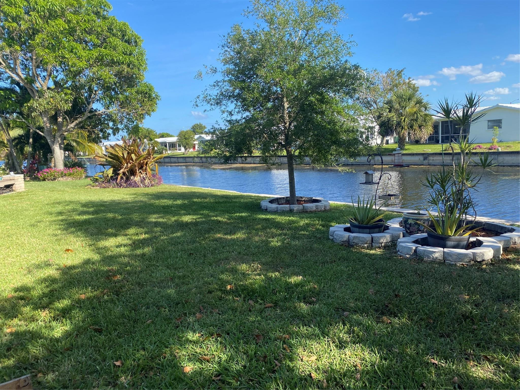 6810 NW 74th Place