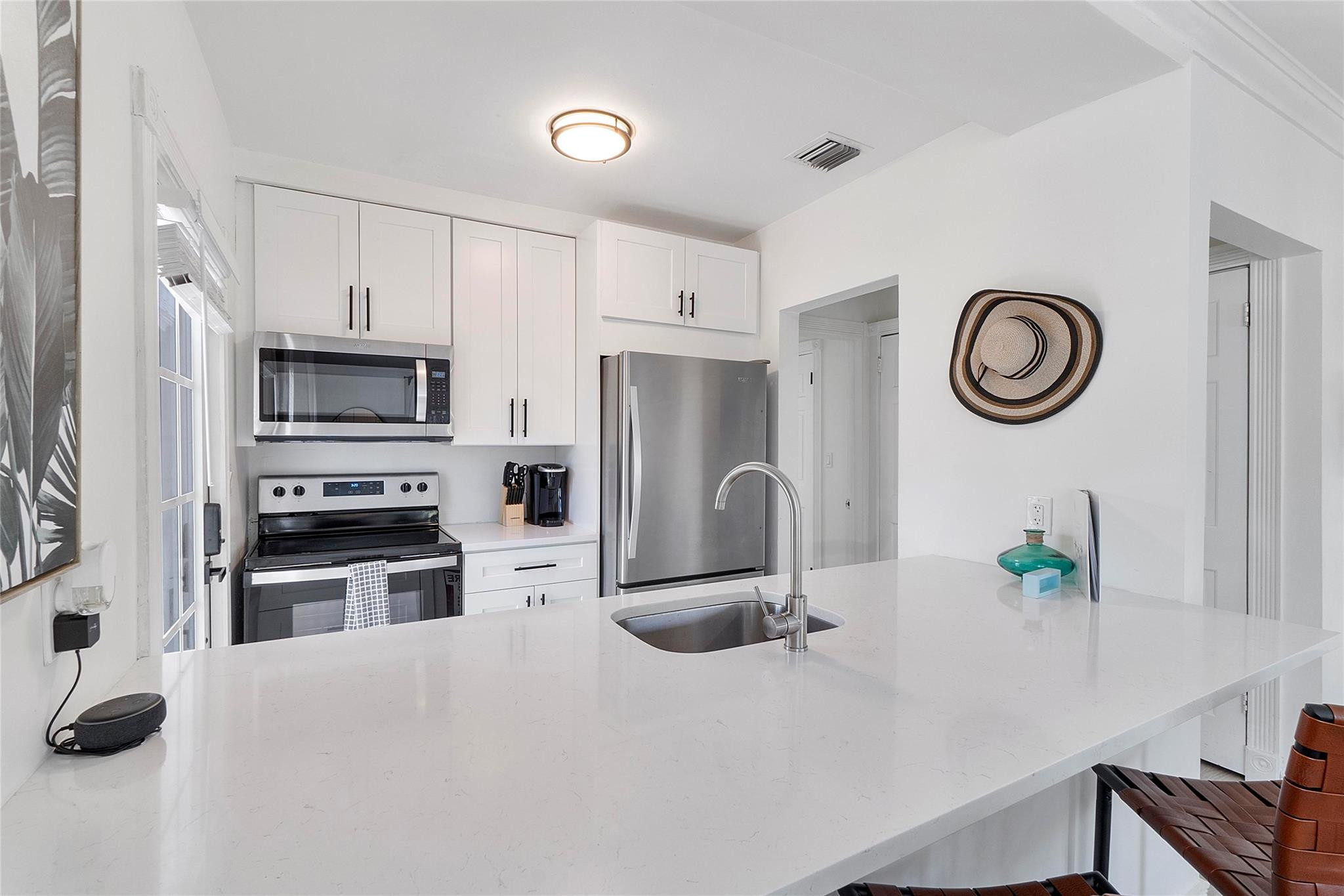 1400 NE 4th Court 3