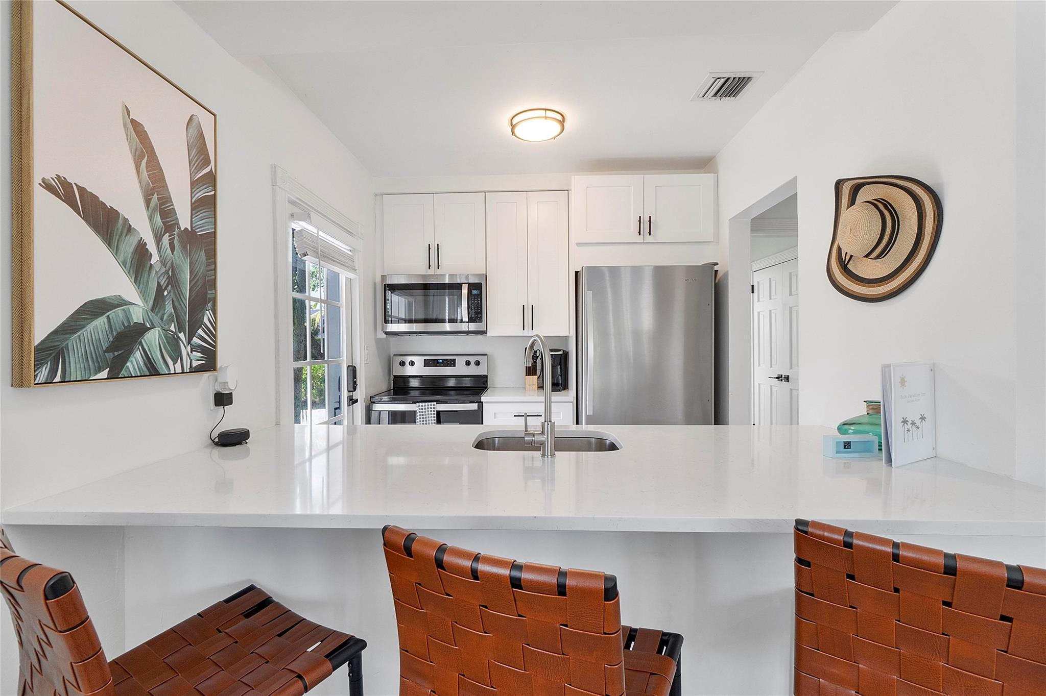 1400 NE 4th Court 3