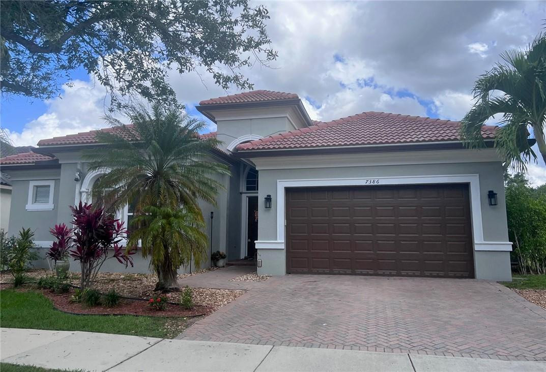 7386 NW 115th Terrace