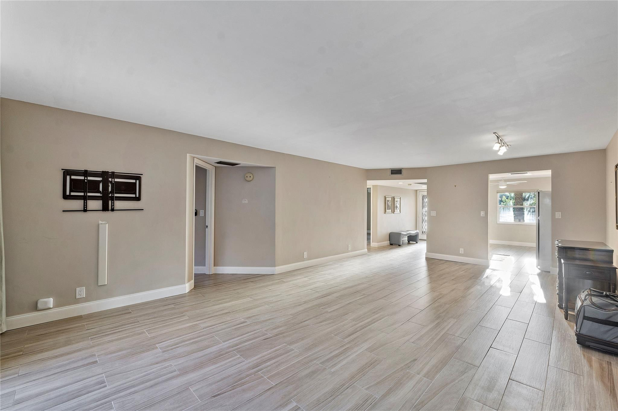 1601 Abaco Drive J3