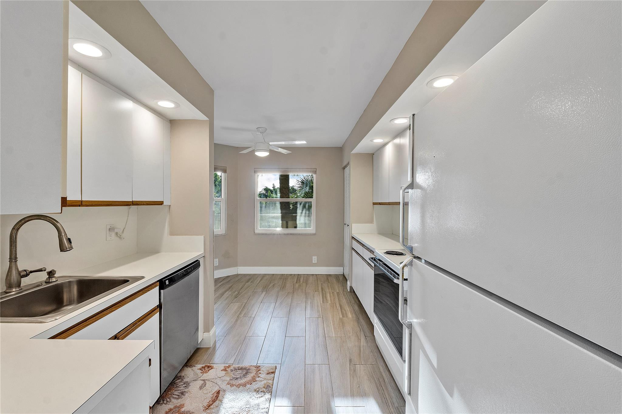 1601 Abaco Drive J3