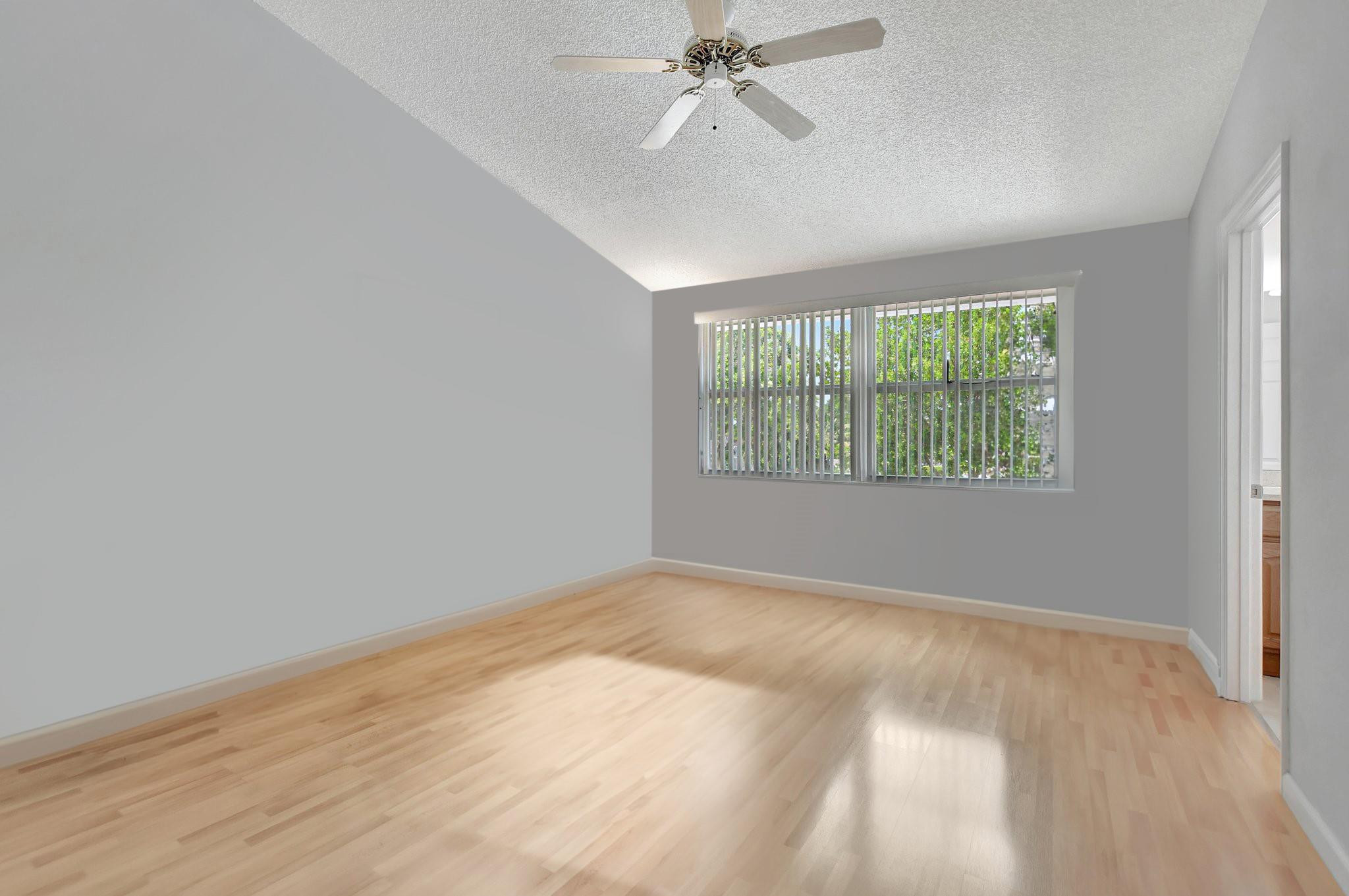 4937 W Lakes Drive 4937