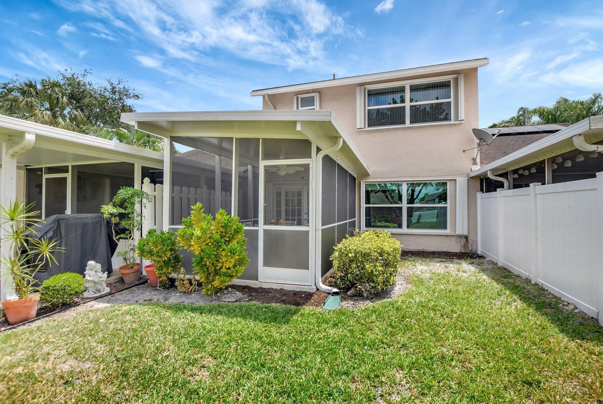 4937 W Lakes Drive 4937