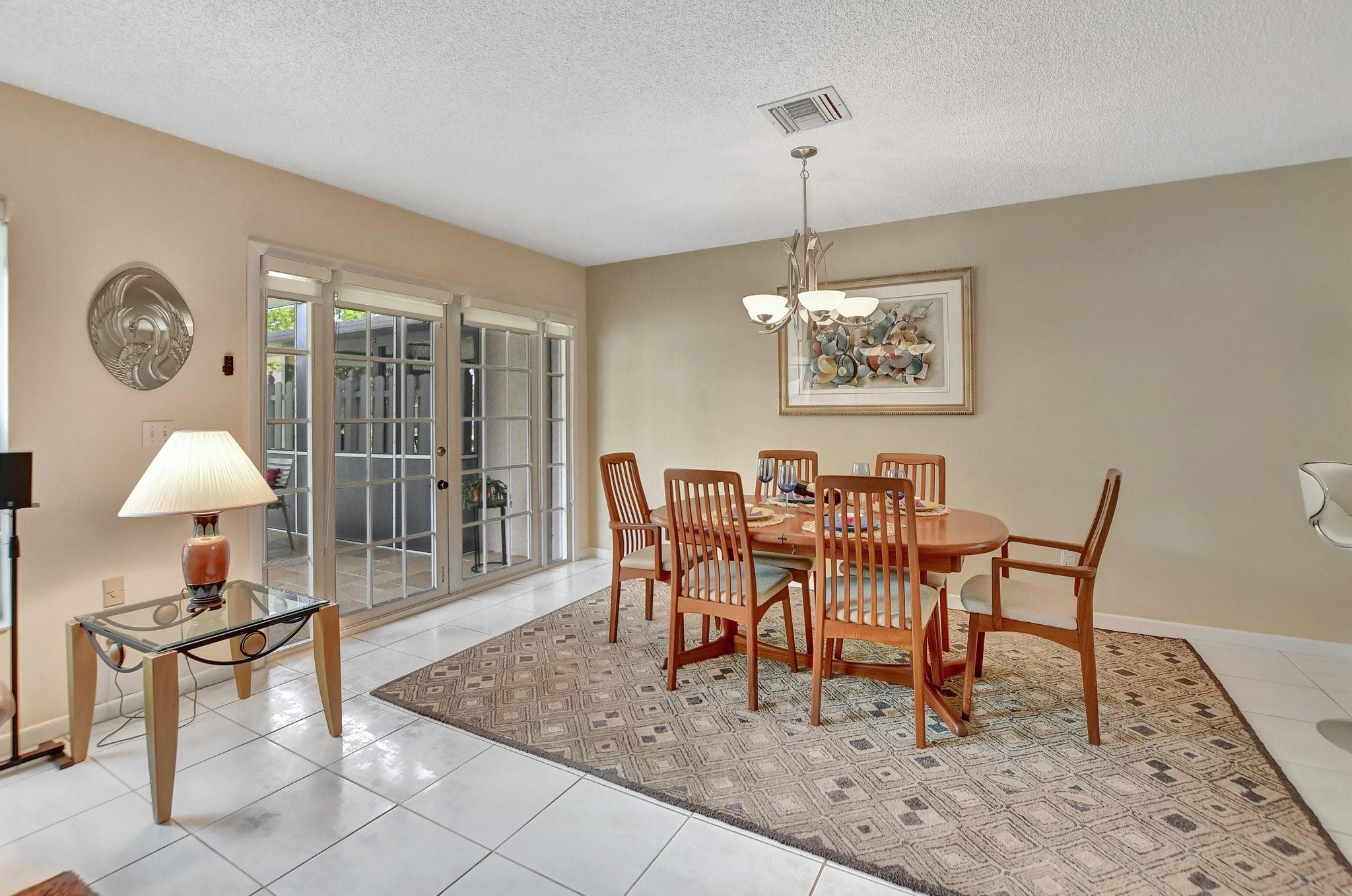 4937 W Lakes Drive 4937
