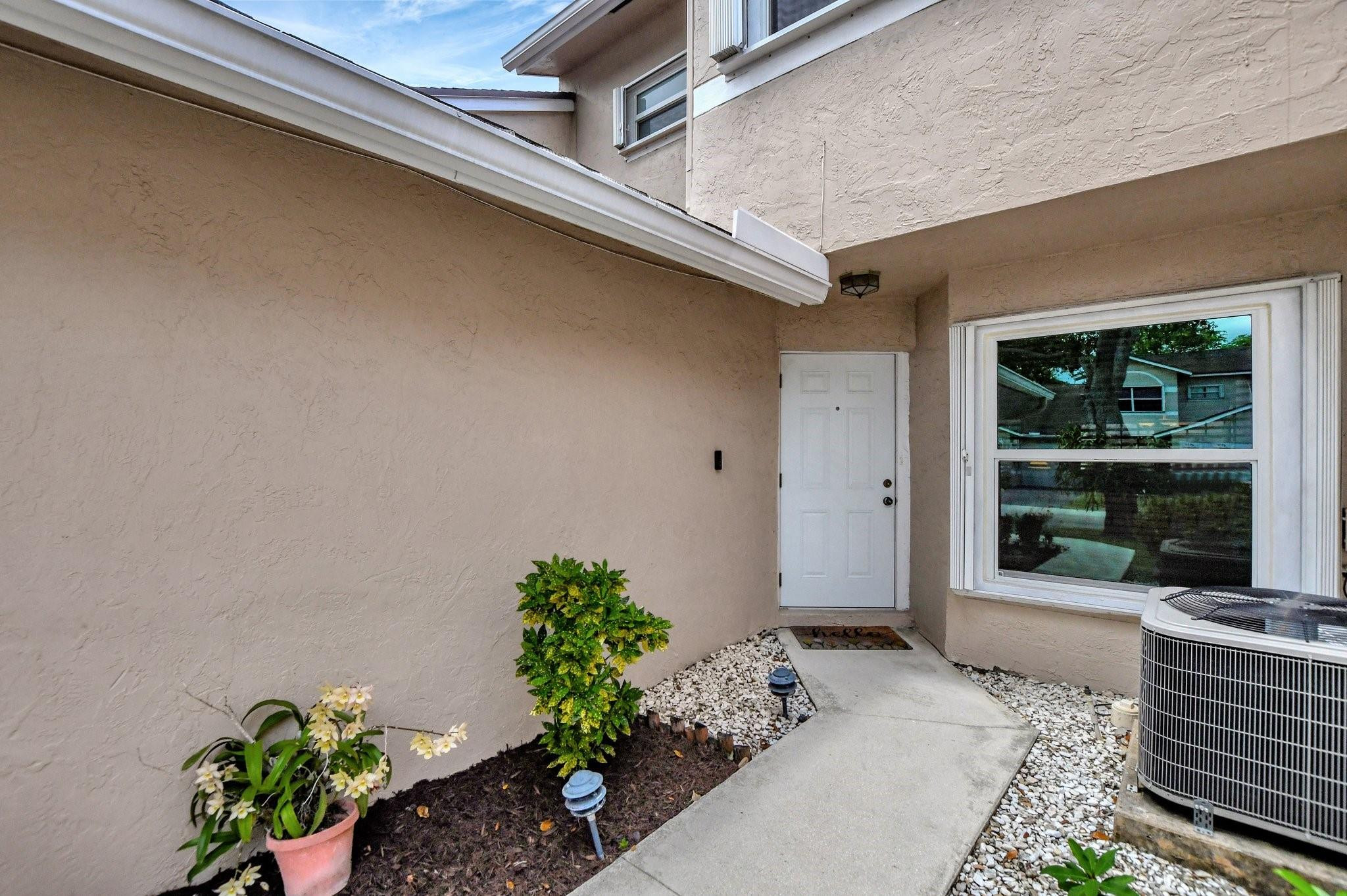 4937 W Lakes Drive 4937