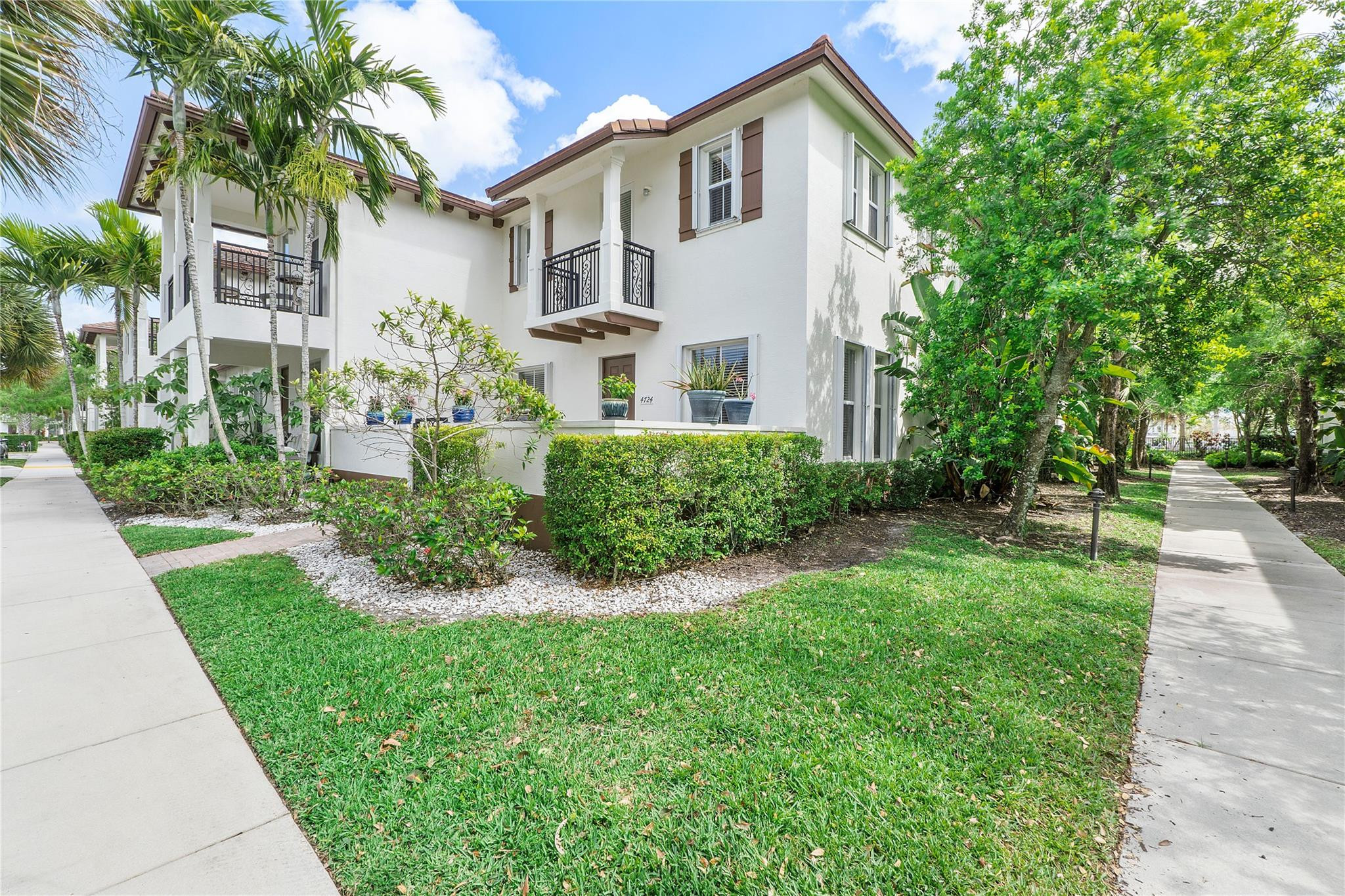 4724 N Acadian Trail