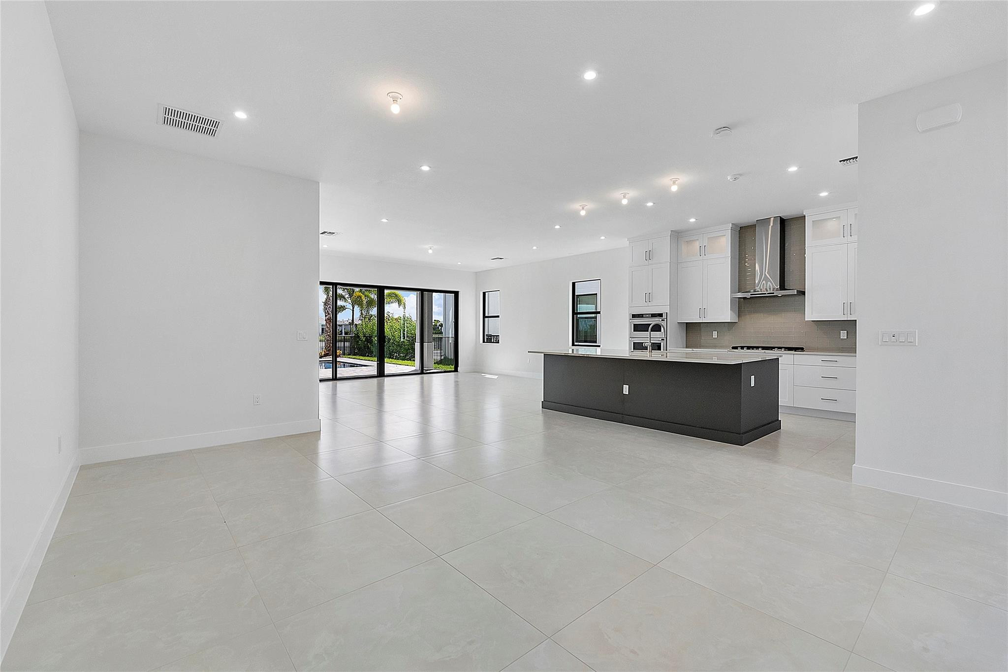 12541 Solana Bay Circle
