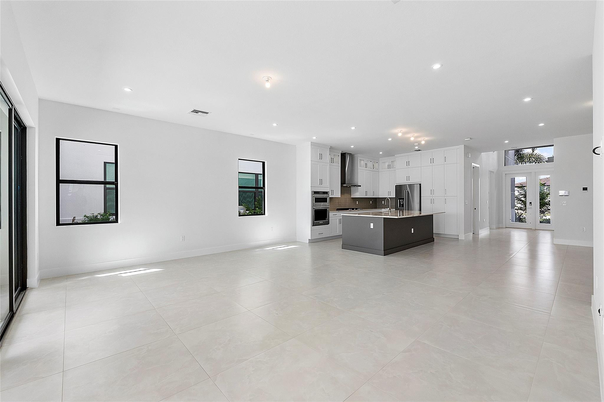 12541 Solana Bay Circle