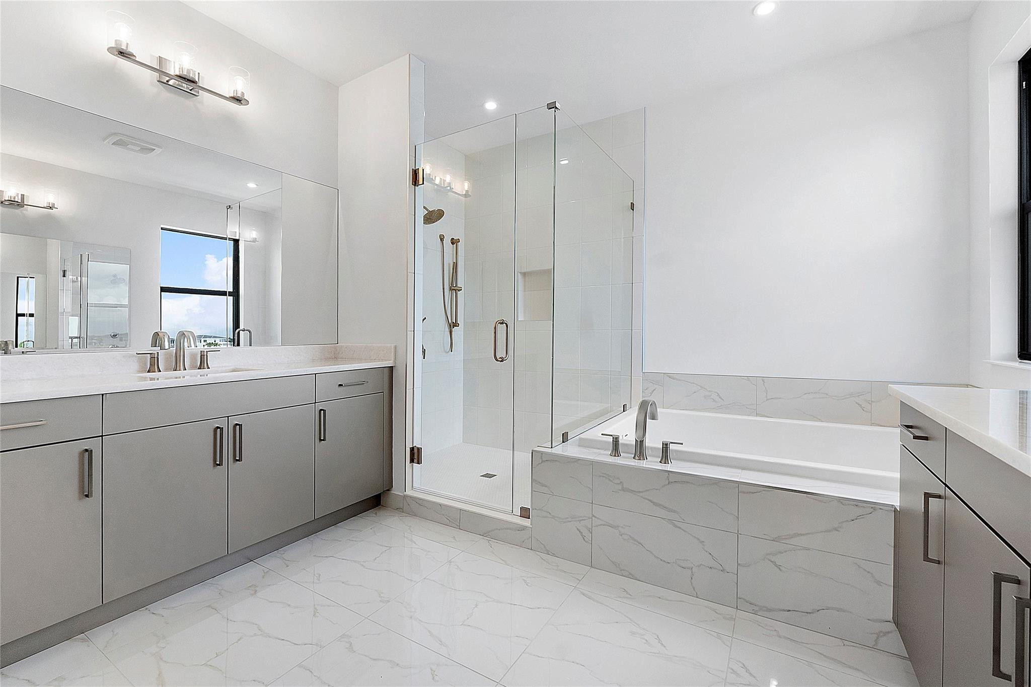 12541 Solana Bay Circle