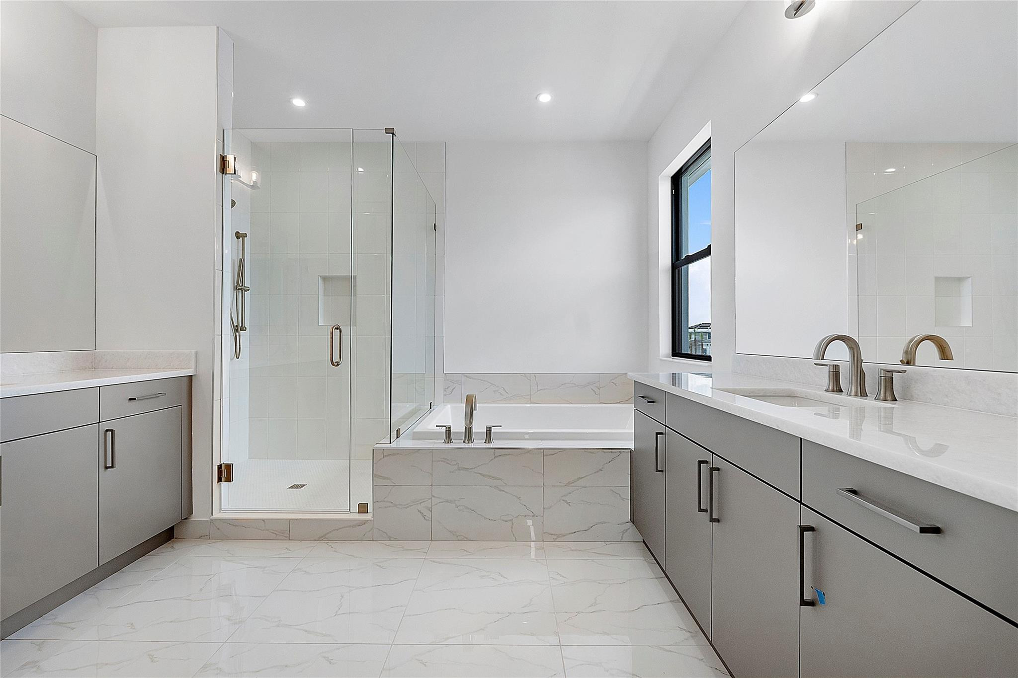 12541 Solana Bay Circle
