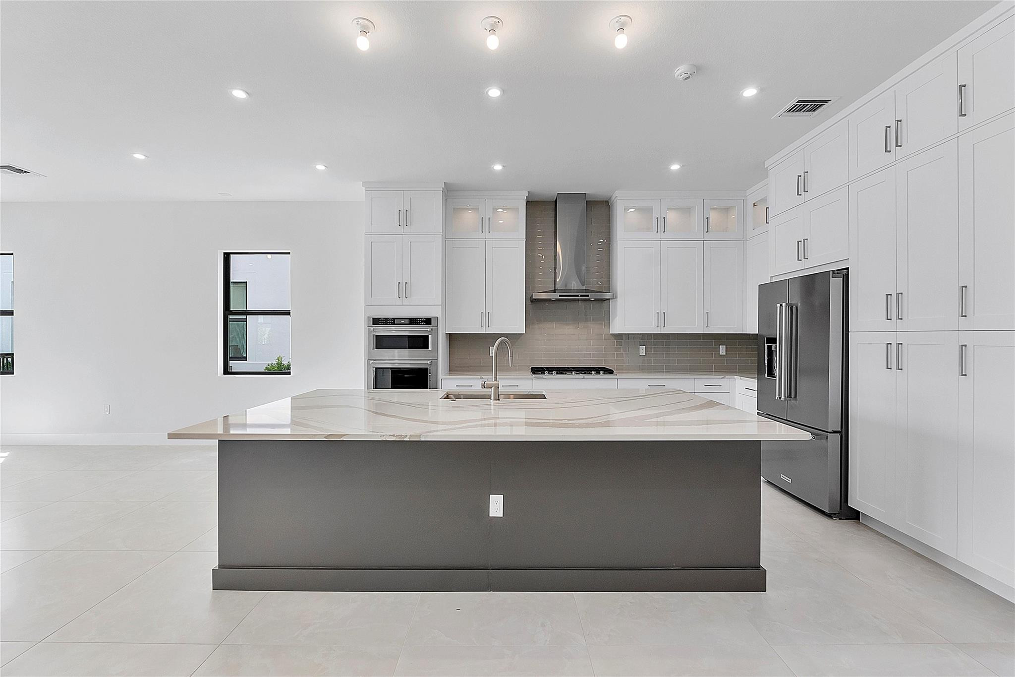 12541 Solana Bay Circle