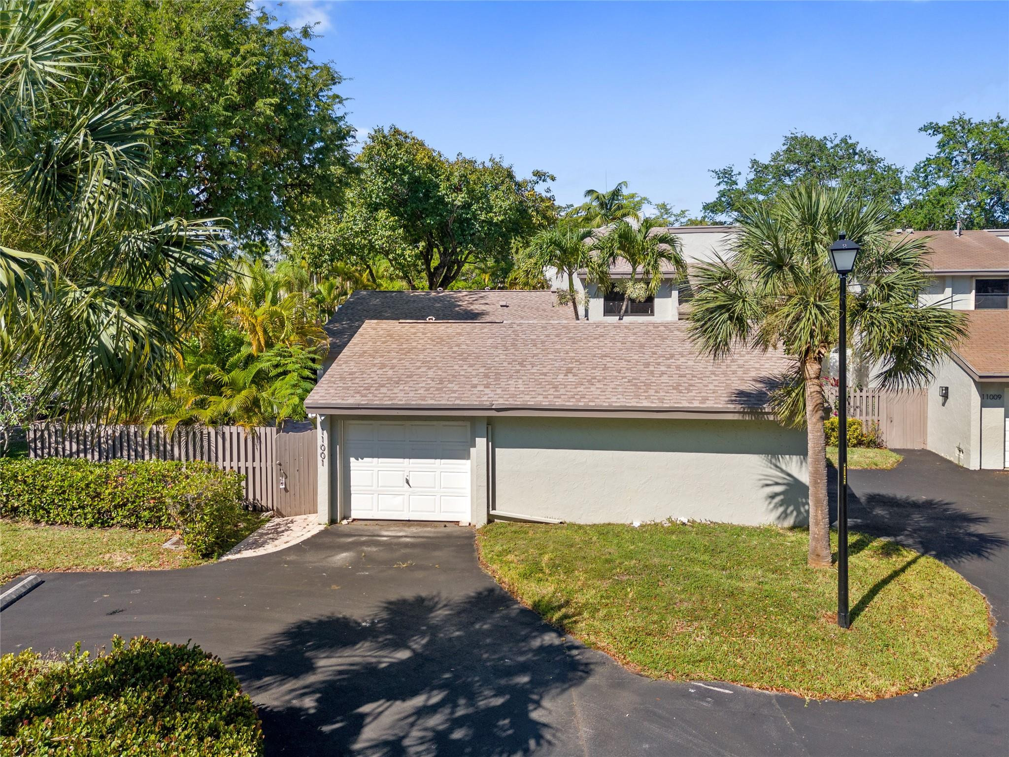11001 SW 113th Place 11001