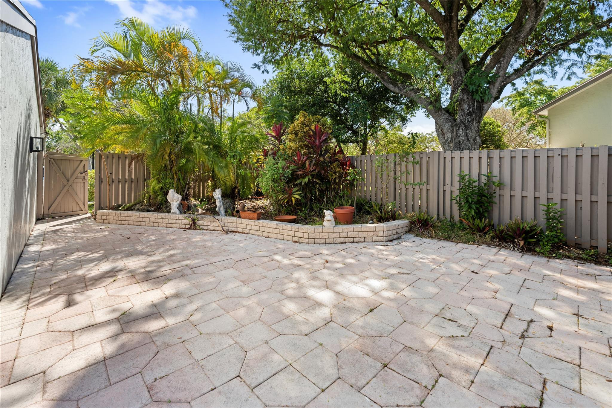 11001 SW 113th Place 11001