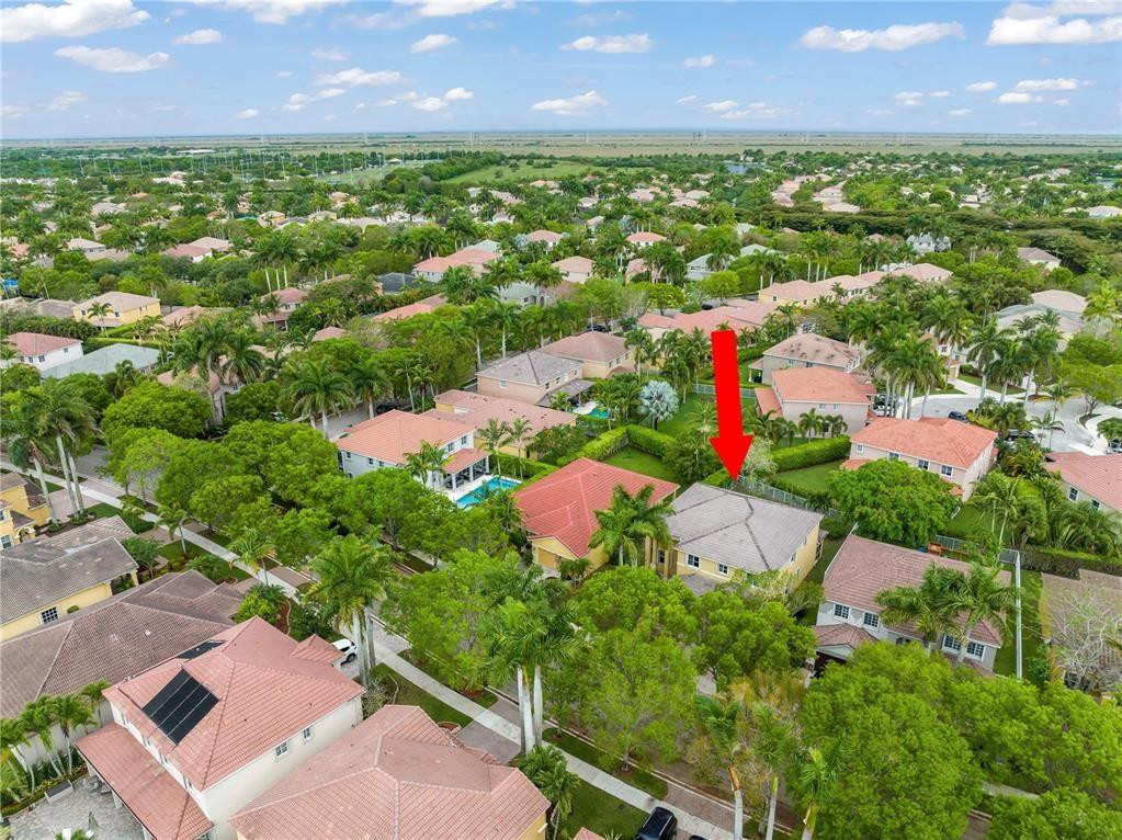 708 Nandina Drive
