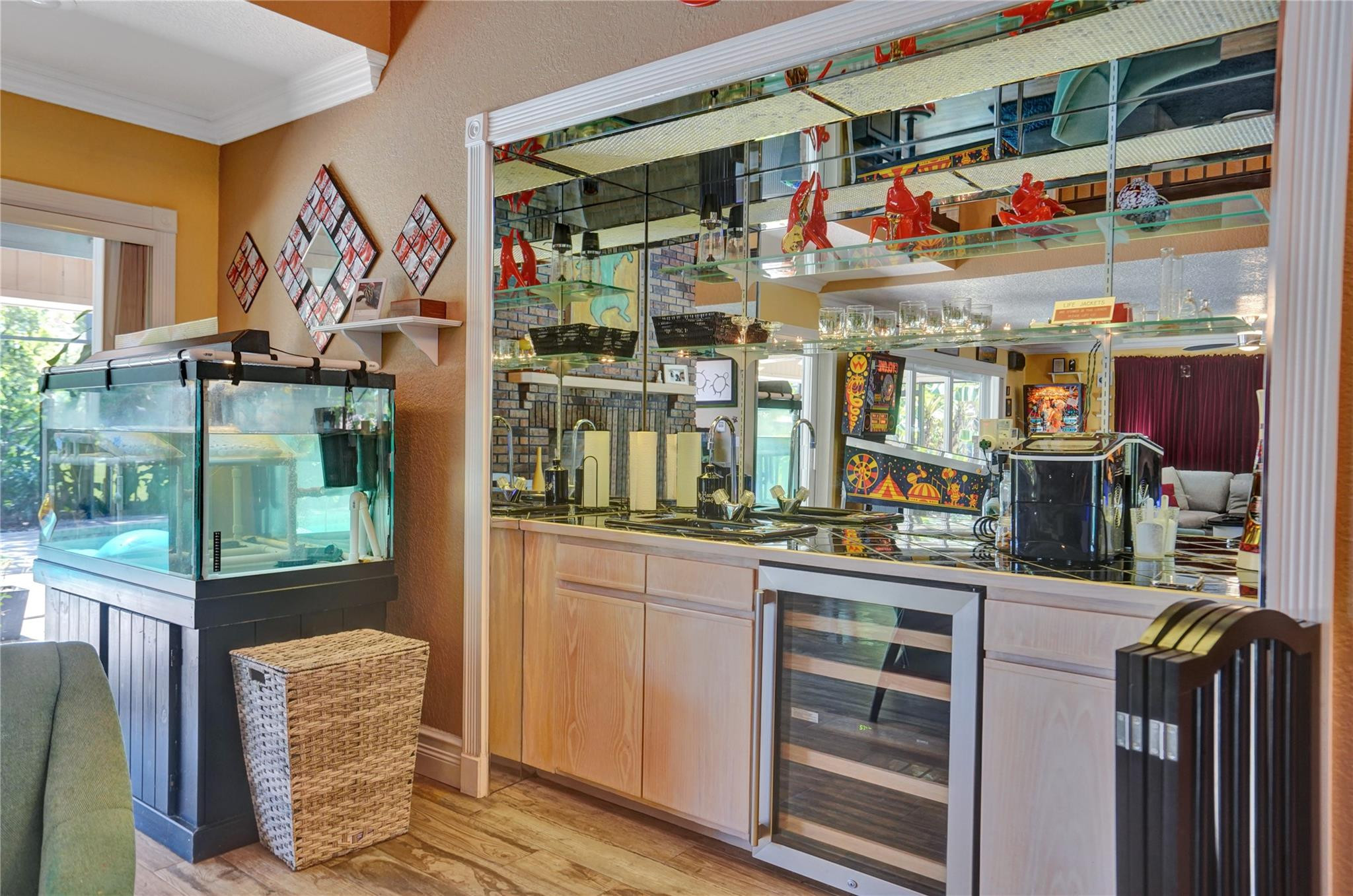 10120 Vestal Court