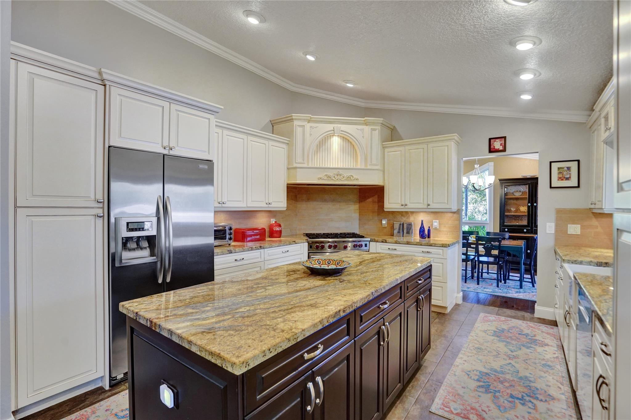10120 Vestal Court