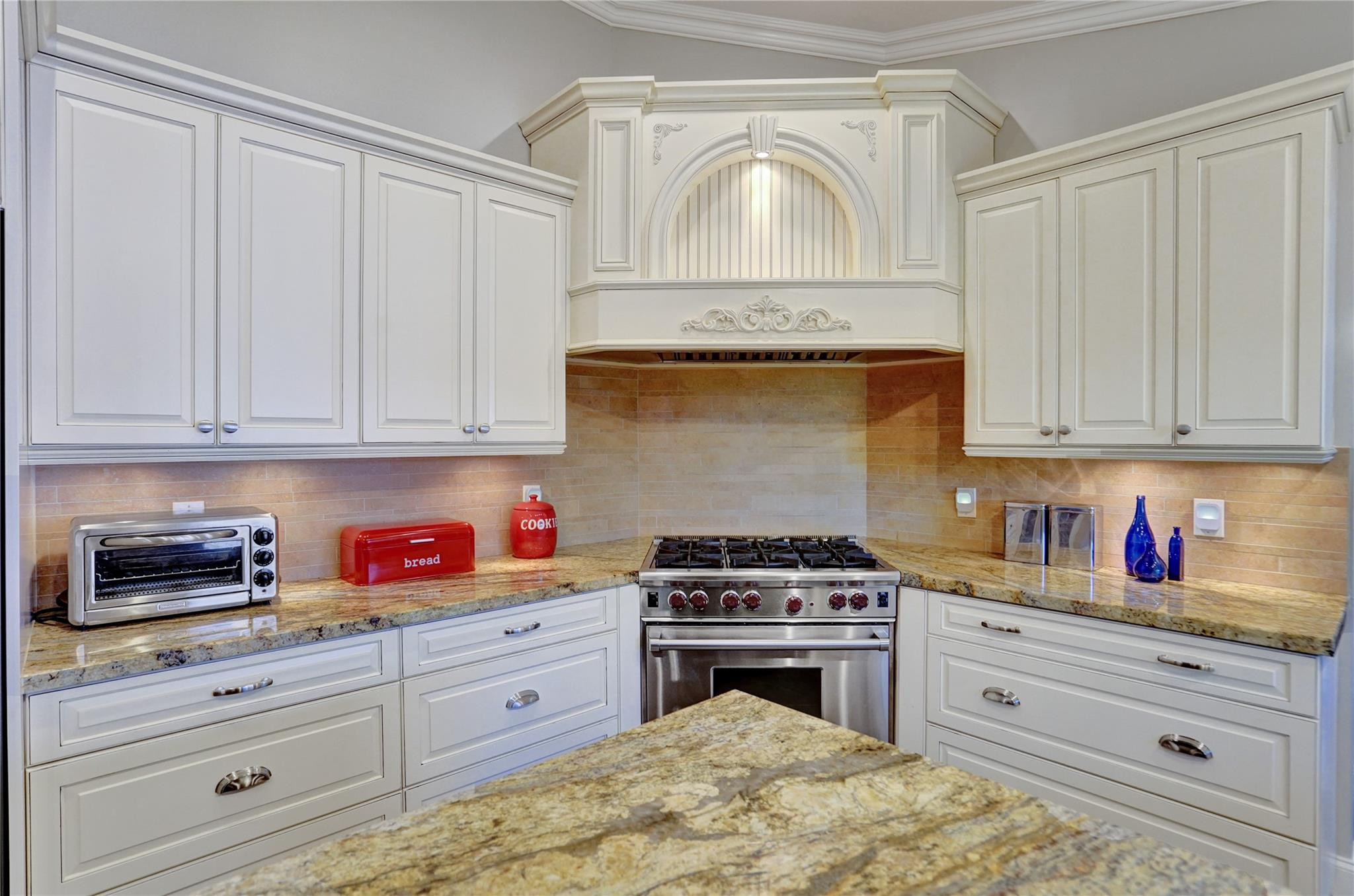 10120 Vestal Court